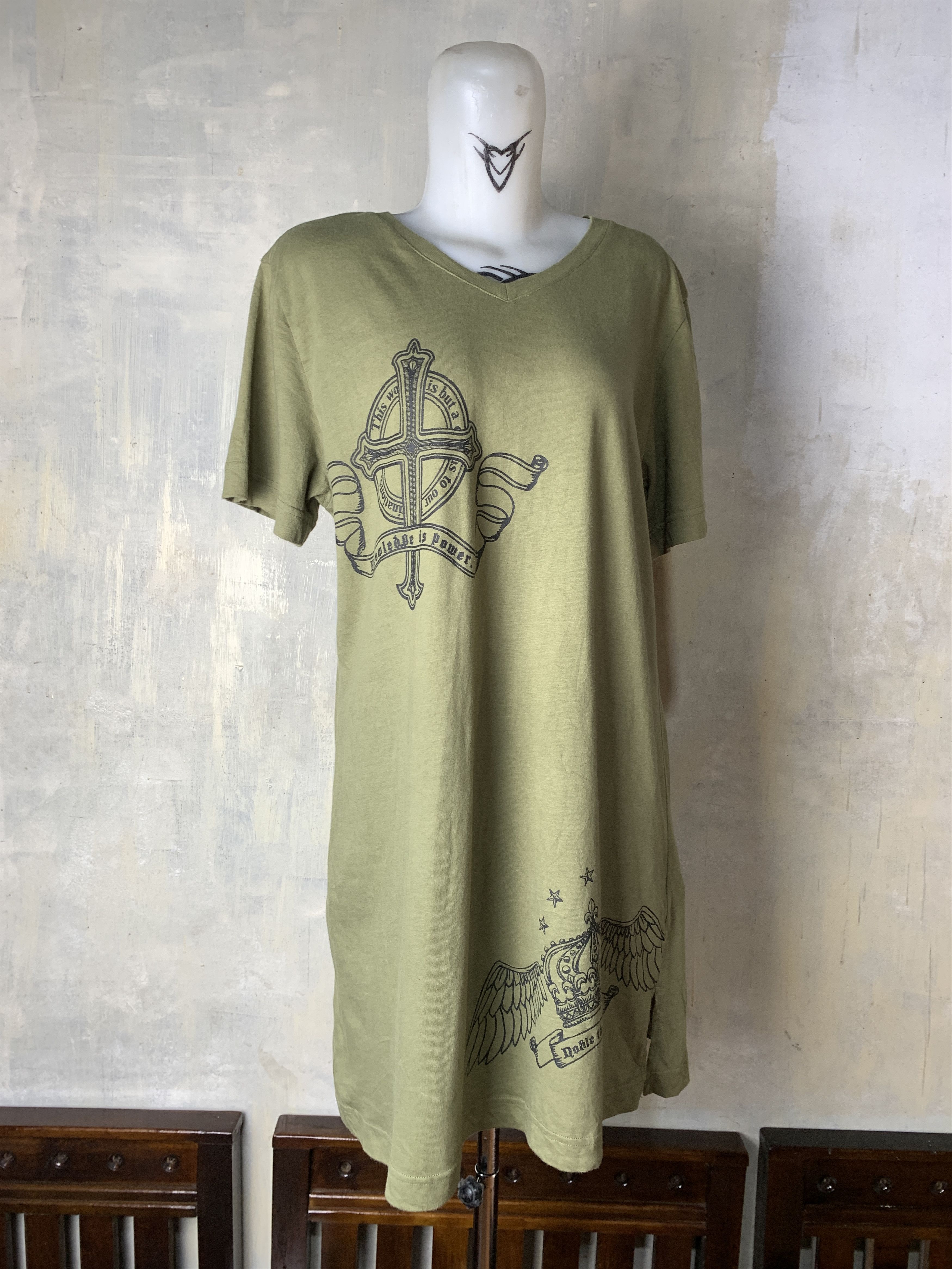 Japanese Brand SMILE LAND Olive Green Crodd Crown Dressy Tee (L) Size L / US 10 / IT 46 - 2 Thumbnail