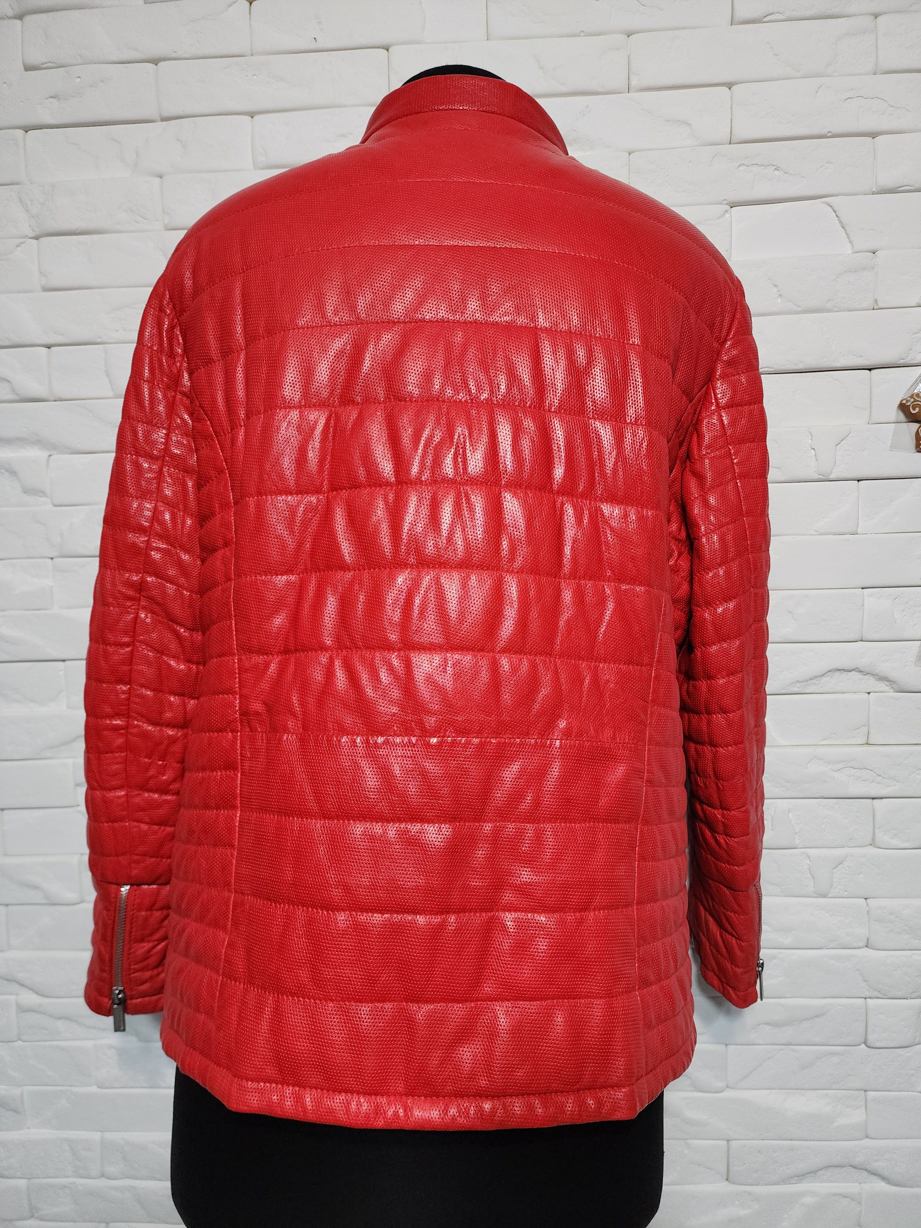 Uniqlo Red Leather Women's Jacket: Sporty Leather with Metal Zipper Size XL / US 12-14 / IT 48-50 - 4 Thumbnail