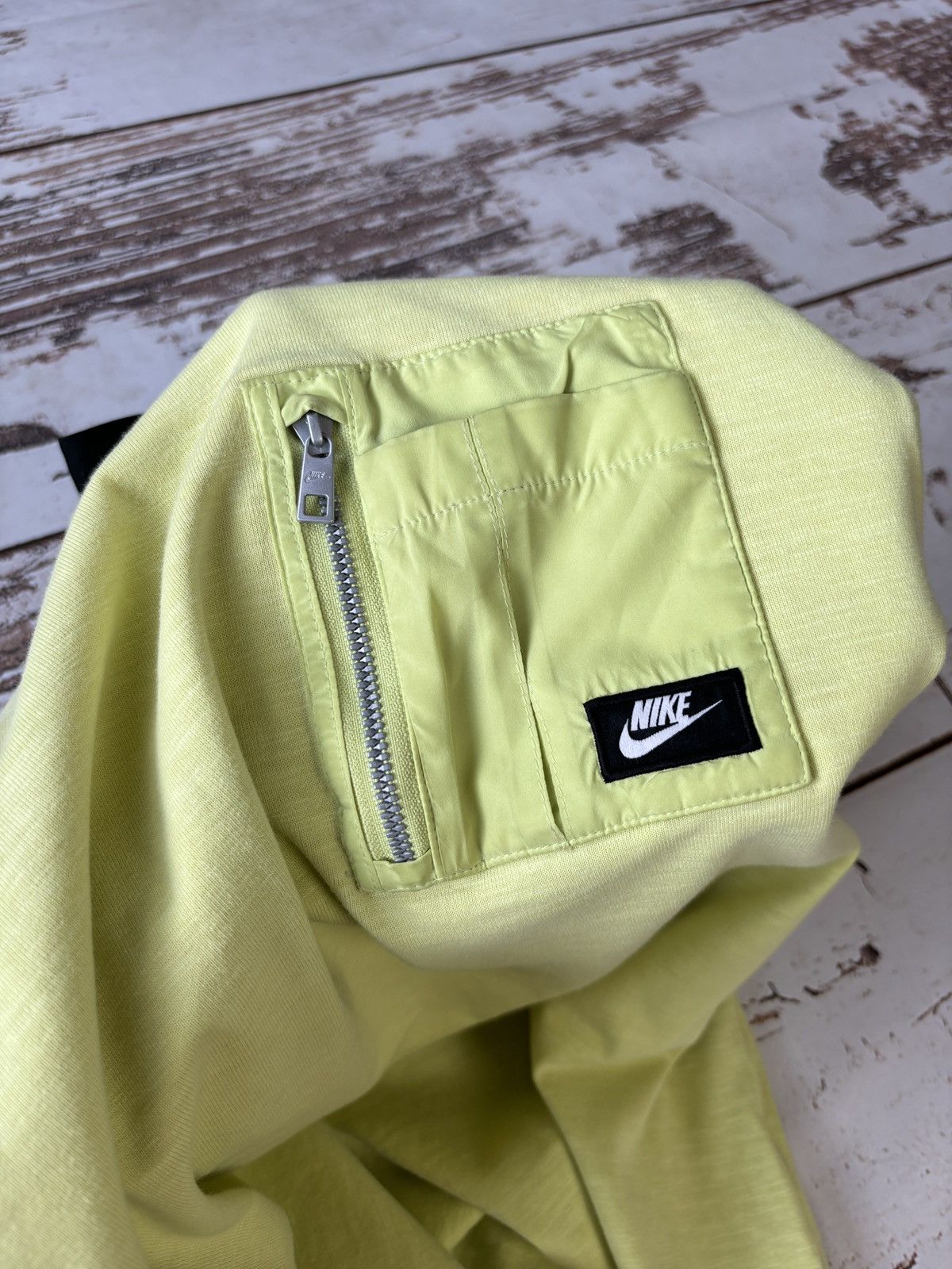Nike Nike Pocket T-Shirt Size US M / EU 48-50 / 2 - 5 Thumbnail