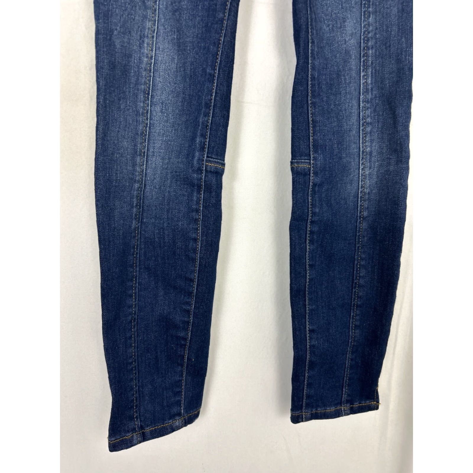 Vintage Anthropologie Pilcro Womens Jeans Denim Jegging Dark Wash 26 Regular 28in Inseam Blue Women Size 26" / US 2 / IT 38 - 2 Thumbnail