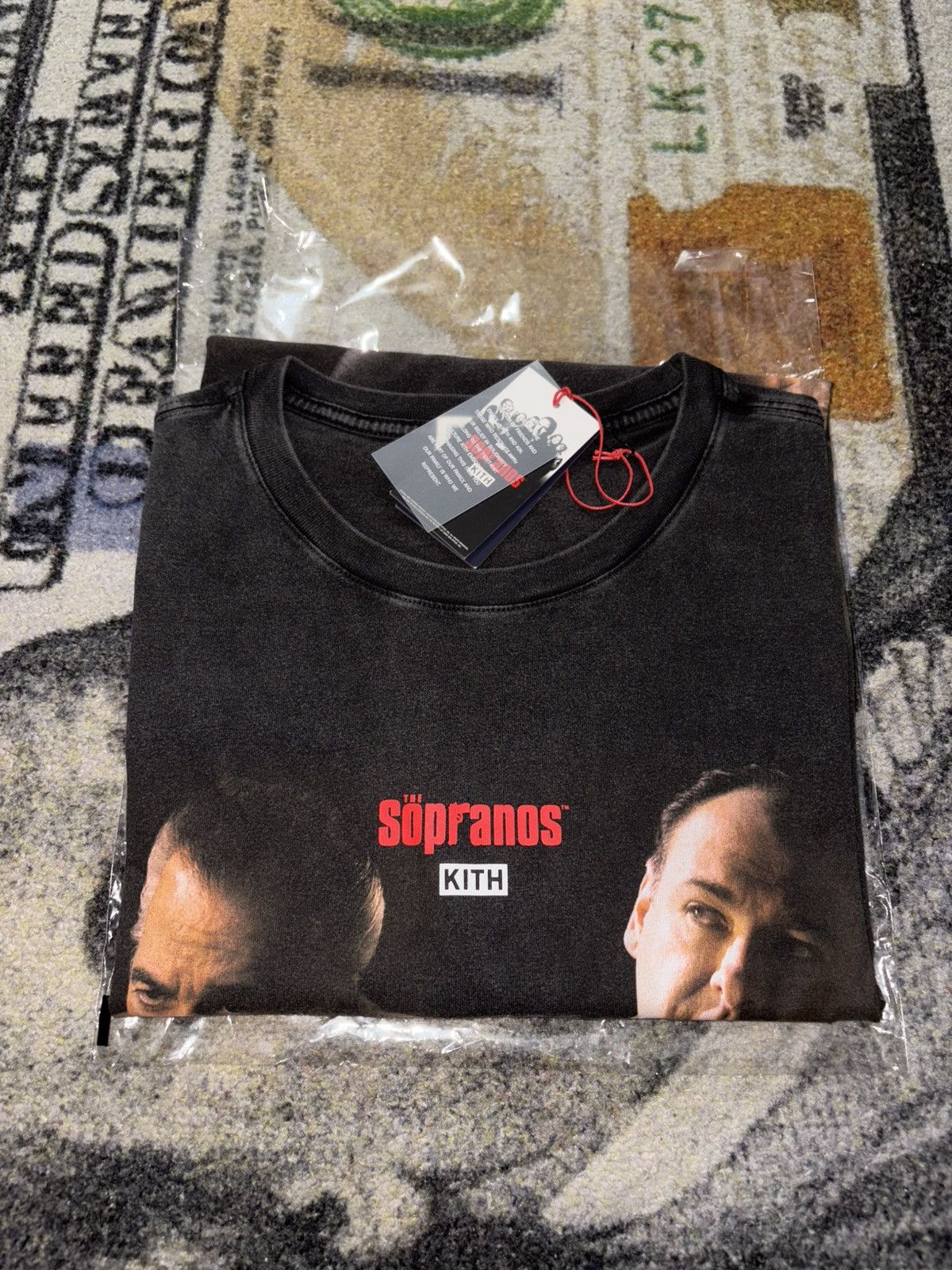 Kith Kith x The Sopranos Characters Vignette Vintage Tee Size US M / EU 48-50 / 2 - 1 Thumbnail