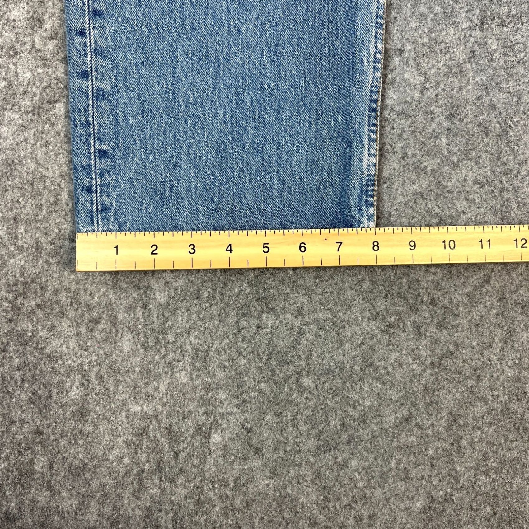 Levi's VINTAGE Levi's 501 Jeans Regular Straight Mens 36 Light Blue Denim Button Fly 5-Pocket 32 In Inside Leg Blue Mens Jeans Size US 36 / EU 52 - 3 Thumbnail