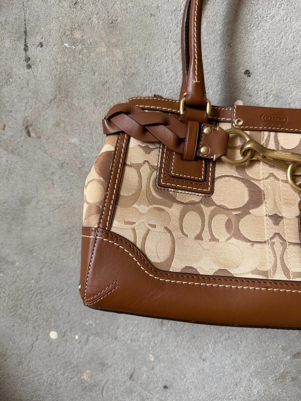 Coach Coach Signature Hampton Clip Shoulder Bag Beige/Brown Size ONE SIZE - 2 Thumbnail