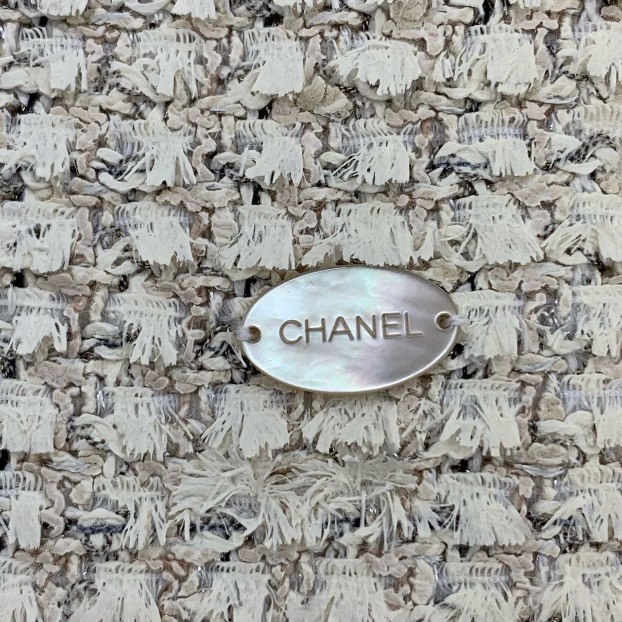 Chanel [Chanel] Logo Button Beige Tweed Classic Vest 36 Size XS / US 0-2 / IT 36-38 - 4 Thumbnail