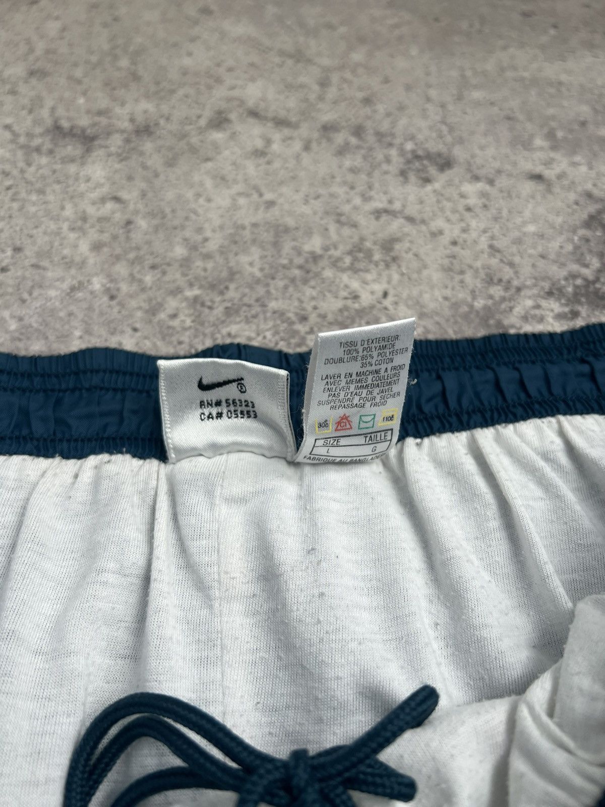 Nike Rare Nike big logo vintage suit y2k drill size L Size US L / EU 52-54 / 3 - 21 Thumbnail