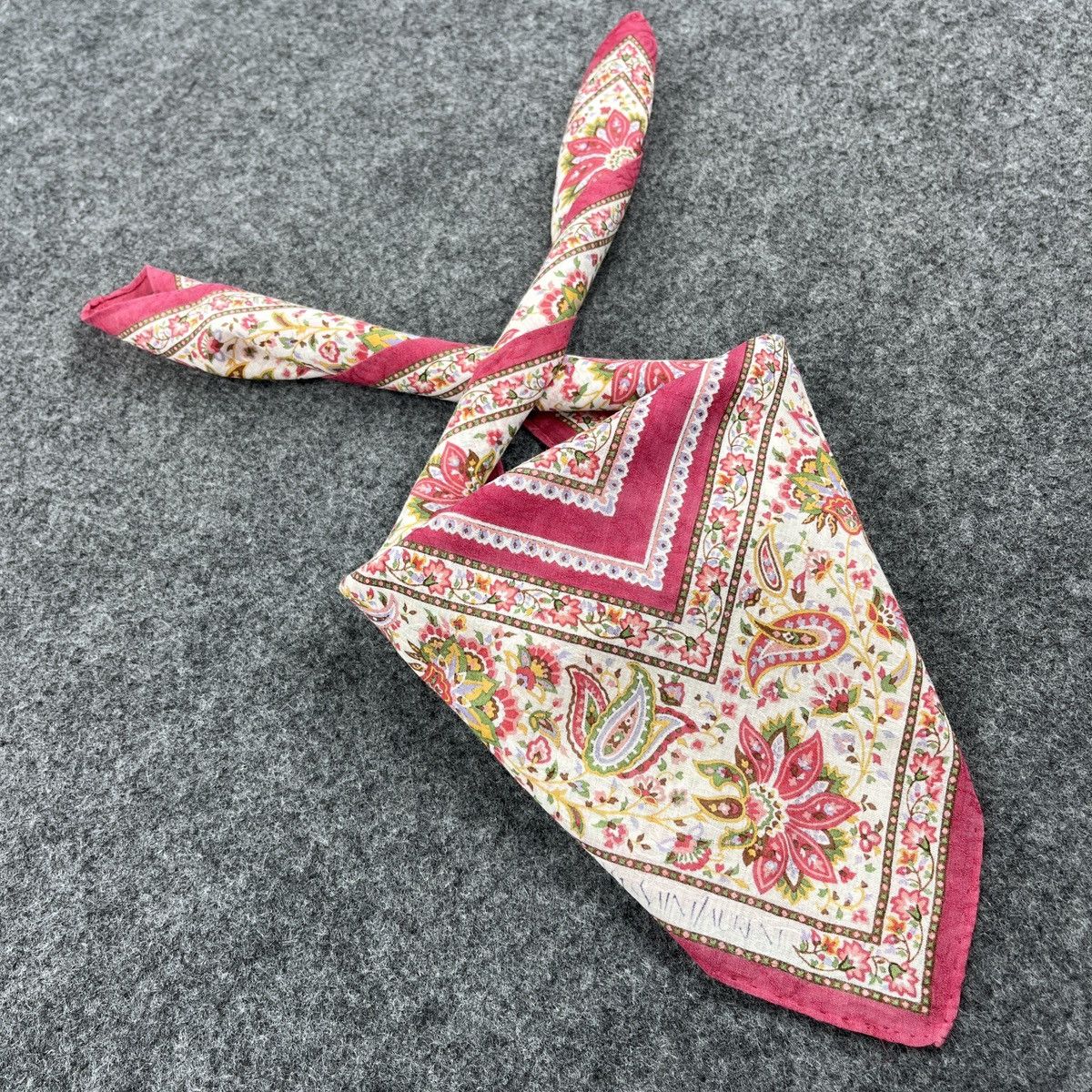 Vintage × Yves Saint Laurent Yves Saint Laurent Handkerchief / Bandana / Neckerchief B892 Size ONE SIZE - 8 Thumbnail