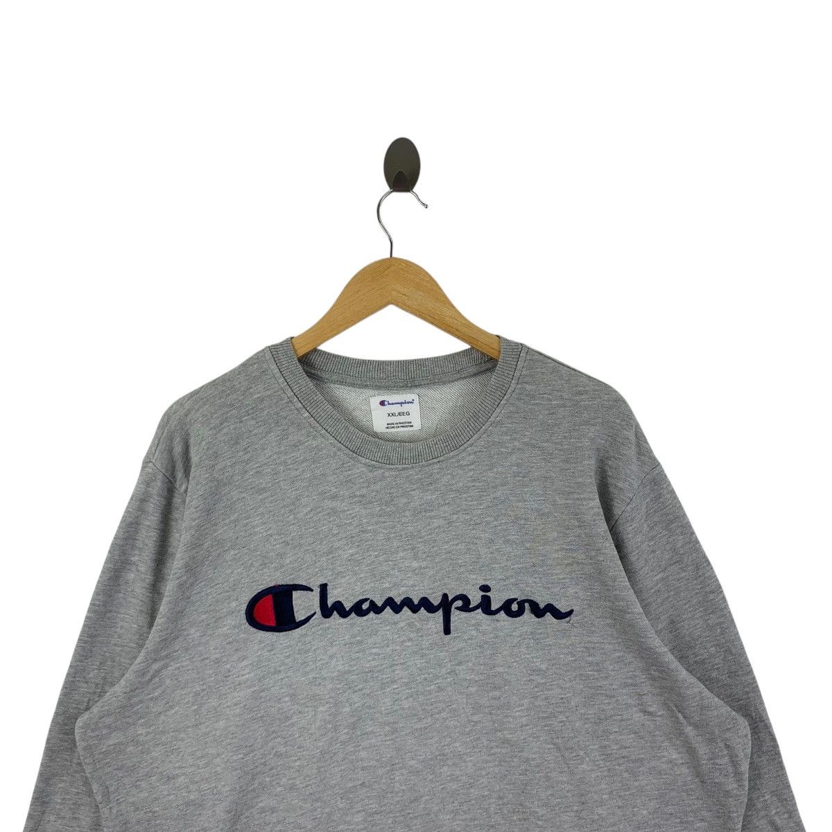 Champion Vintage CHAMPION USA Script Embroidered Brand Sweatshirt Size US XXL / EU 58 / 5 - 2 Thumbnail
