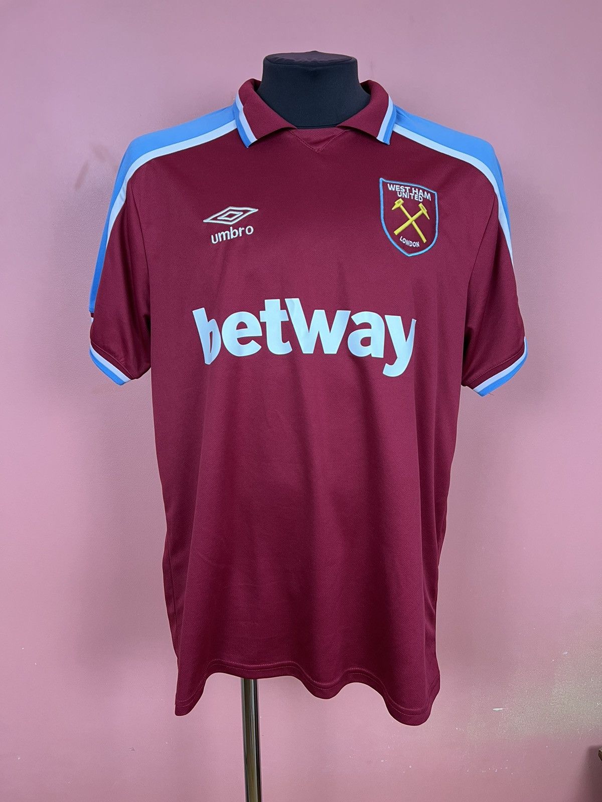 Umbro Umbro west ham united soccer jersey football Size US M / EU 48-50 / 2 - 1 Thumbnail
