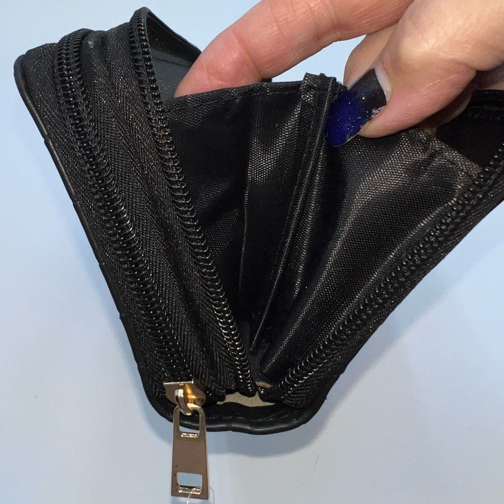 Other Unbranded Faux Leather Croco Embossed Double Zip Long Wallet ￼ Size ONE SIZE - 6 Thumbnail