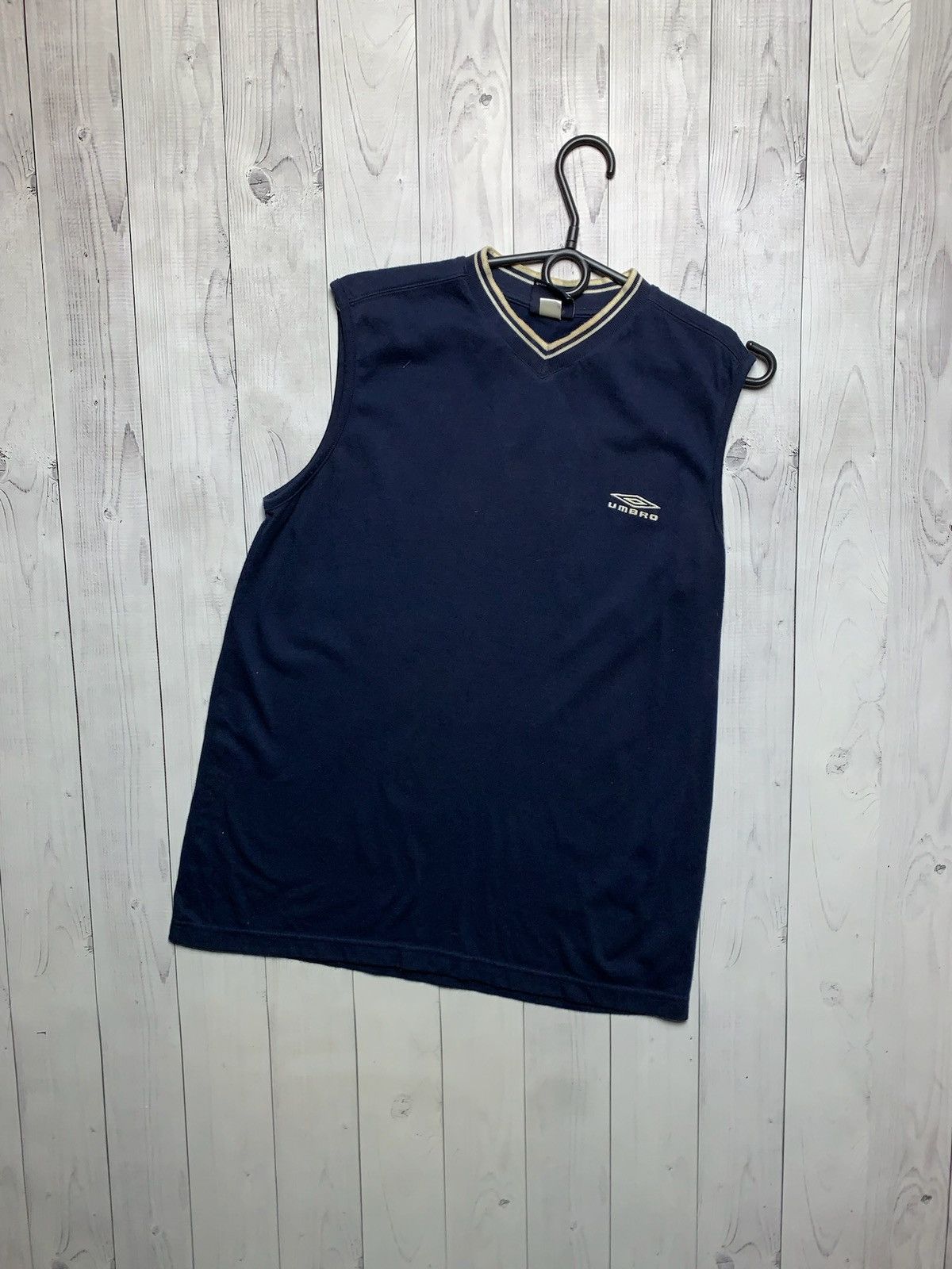 Umbro × Vintage Vintage Umbro tee size M navy logo Size US M / EU 48-50 / 2 - 1 Thumbnail
