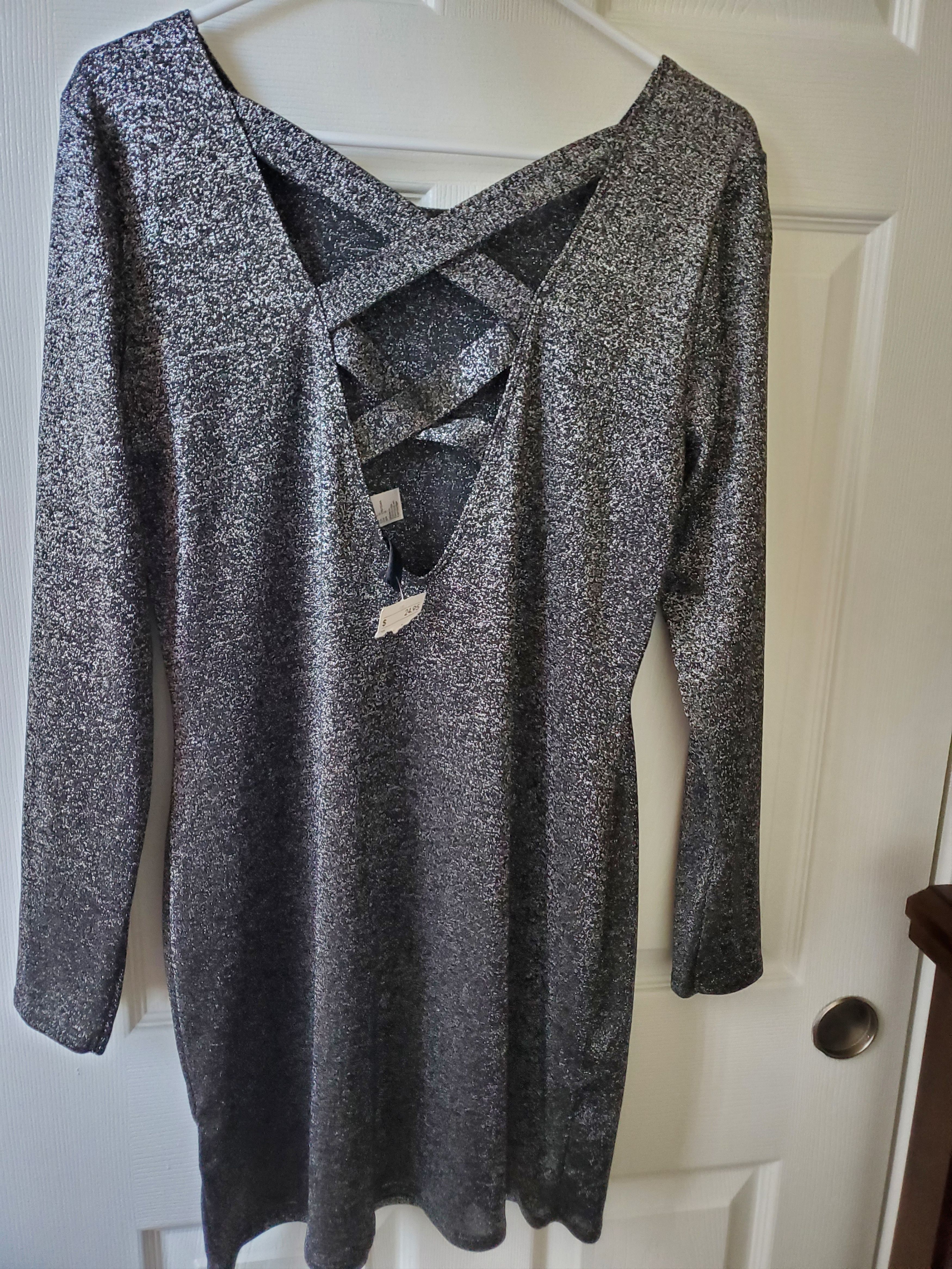 H&M *NWT* Grey Glitter Long Sleeved Mini Dress (size L) Size L / US 10 / IT 46 - 2 Thumbnail