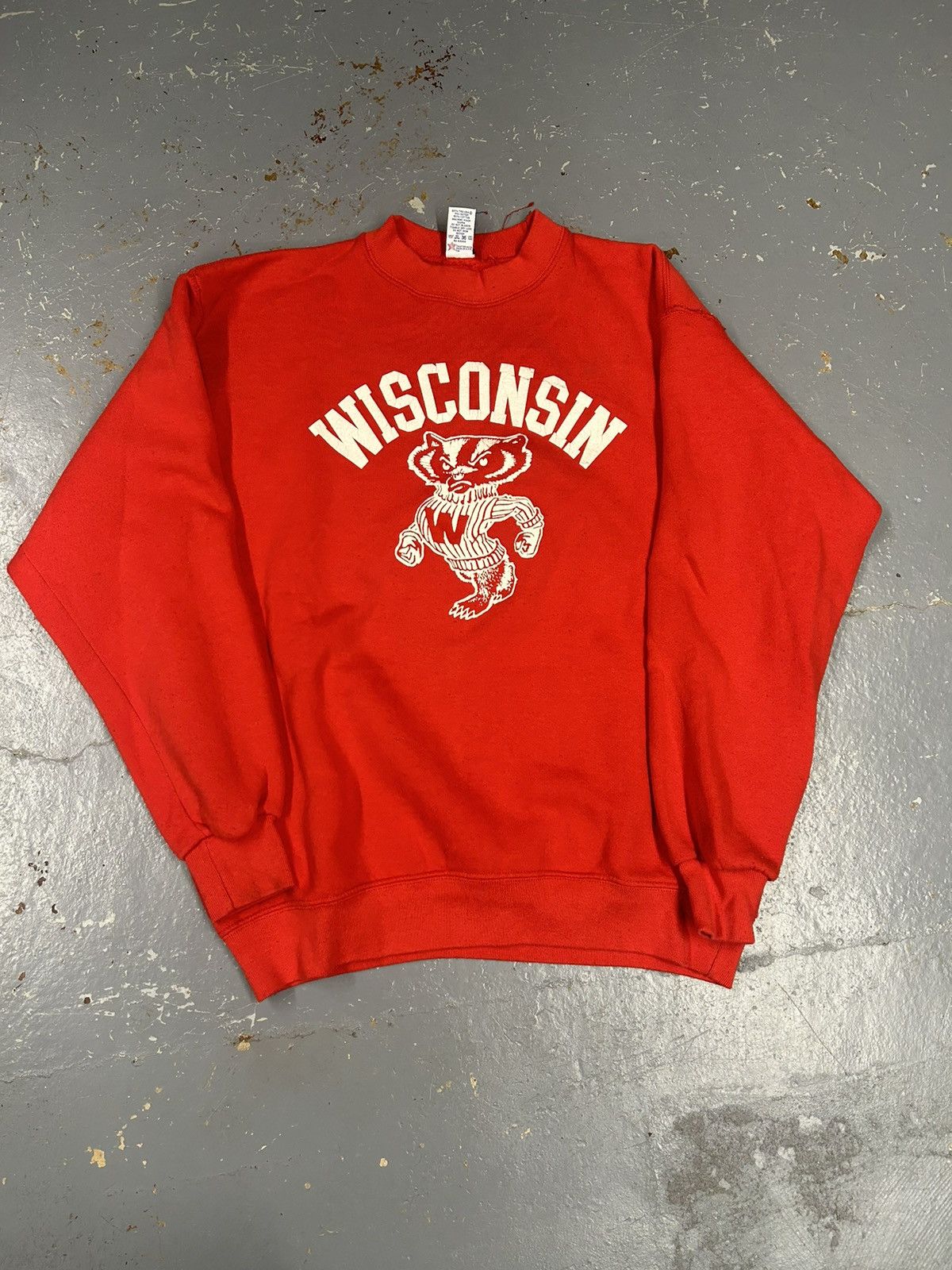 Vintage Crazy Vintage 80s Red Wisconsin University Graphic Crewneck Size US L / EU 52-54 / 3 - 1 Thumbnail