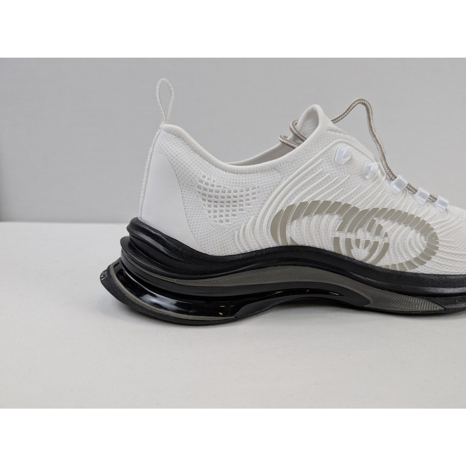 Gucci o1rshd1 Men's Run Sneakers in Black/White Size US 12.5 / EU 45-46 - 5 Thumbnail