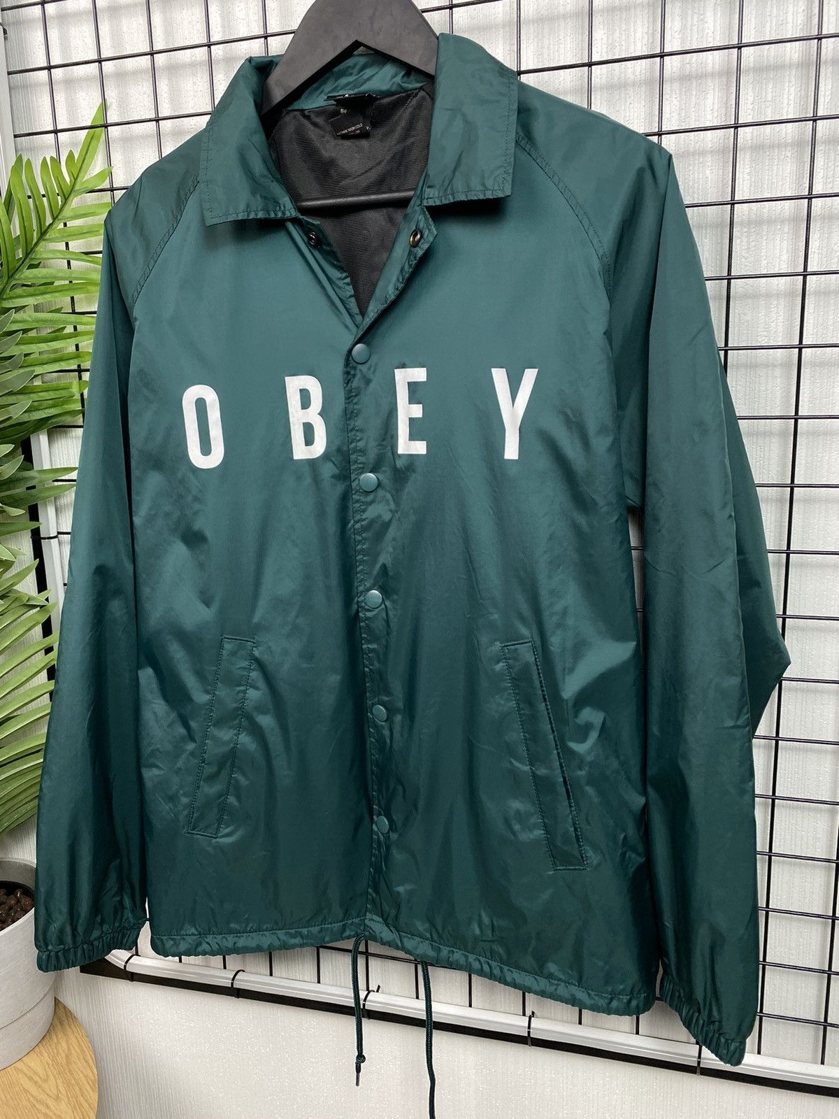 Obey × Vintage Obey Green Vintage Coach Jacket light bomber big Logo Men S Size US S / EU 44-46 / 1 - 2 Thumbnail