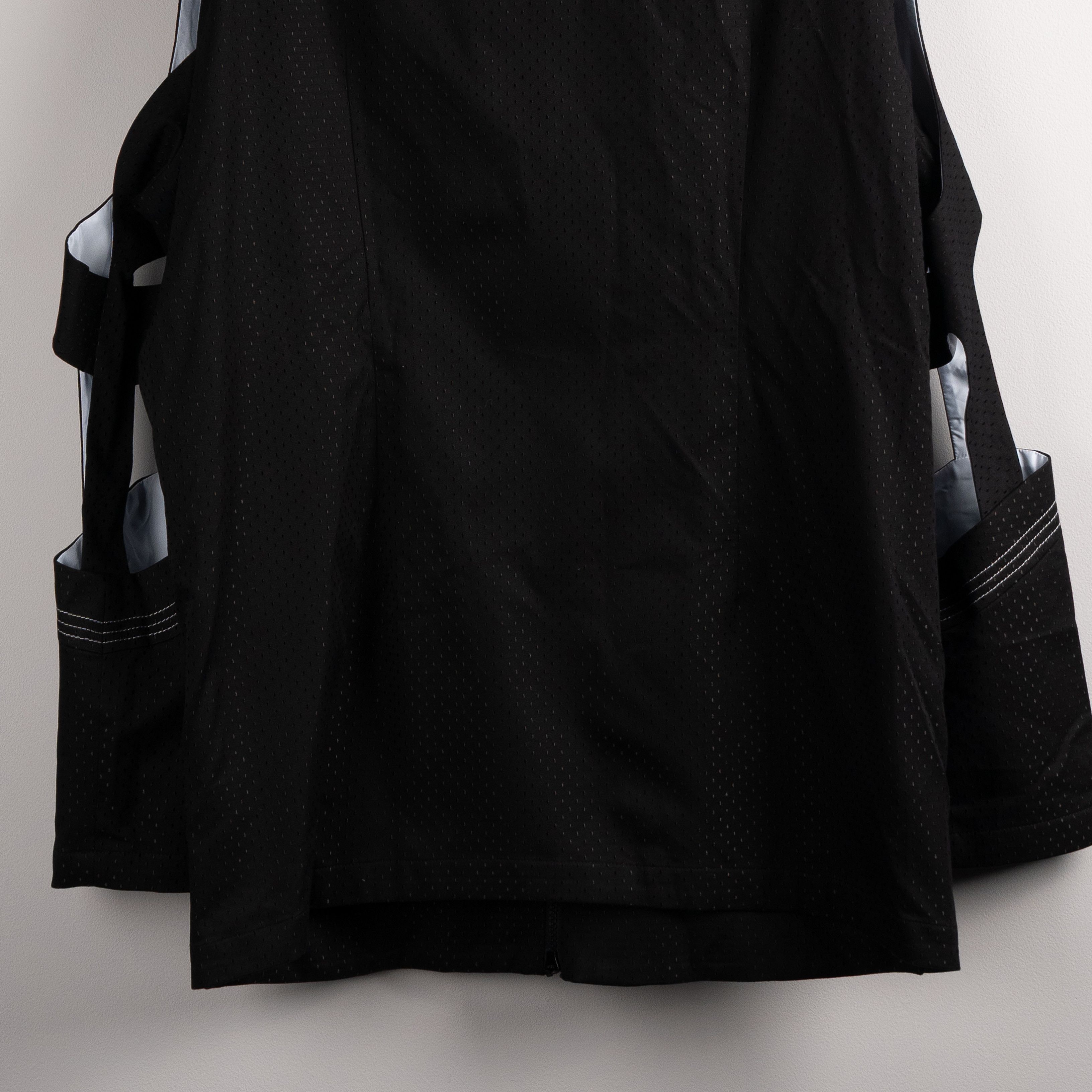 Kiko Kostadinov Kiko Kostadinov SS21 'Hydra' Cut Out Shell Jacket Black Size US M / EU 48-50 / 2 - 8 Thumbnail