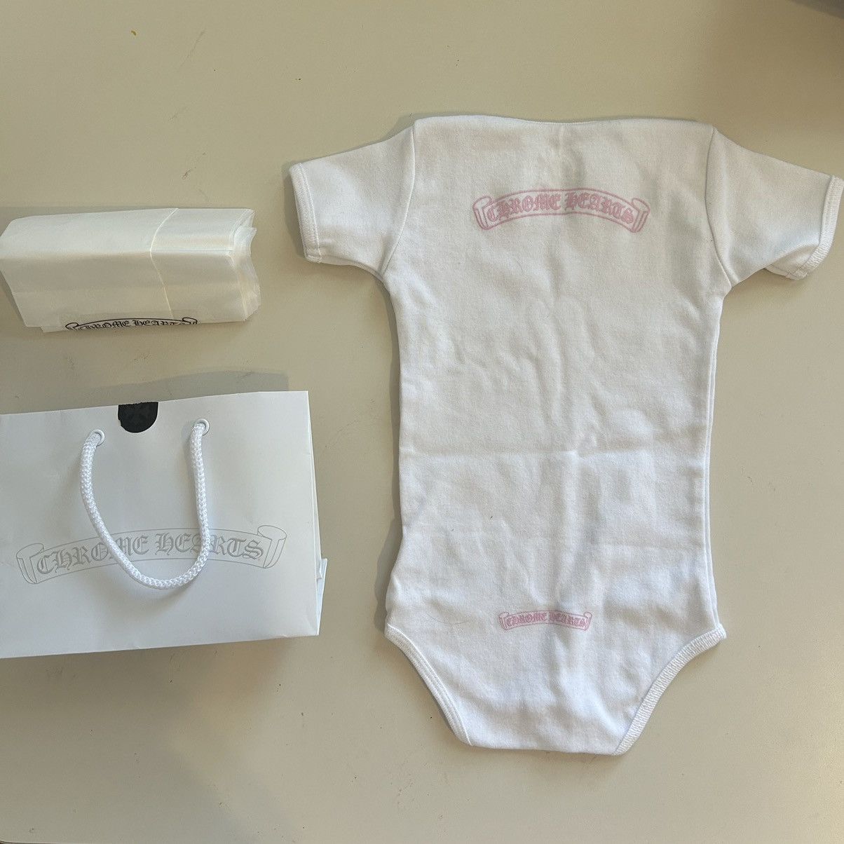 Chrome Hearts Chrome Hearts 12 Months Onesie Size US XXS / EU 40 - 2 Thumbnail