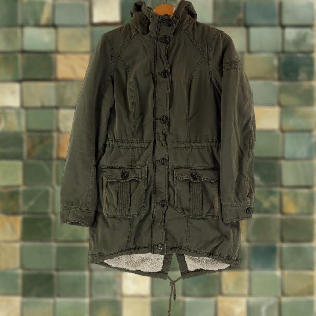 Abercrombie & Fitch Abercrombie & Fitch Military Jacket Sherpa Lined Green Hooded Womens L Jacket Size L / US 10 / IT 46 - 1 Thumbnail