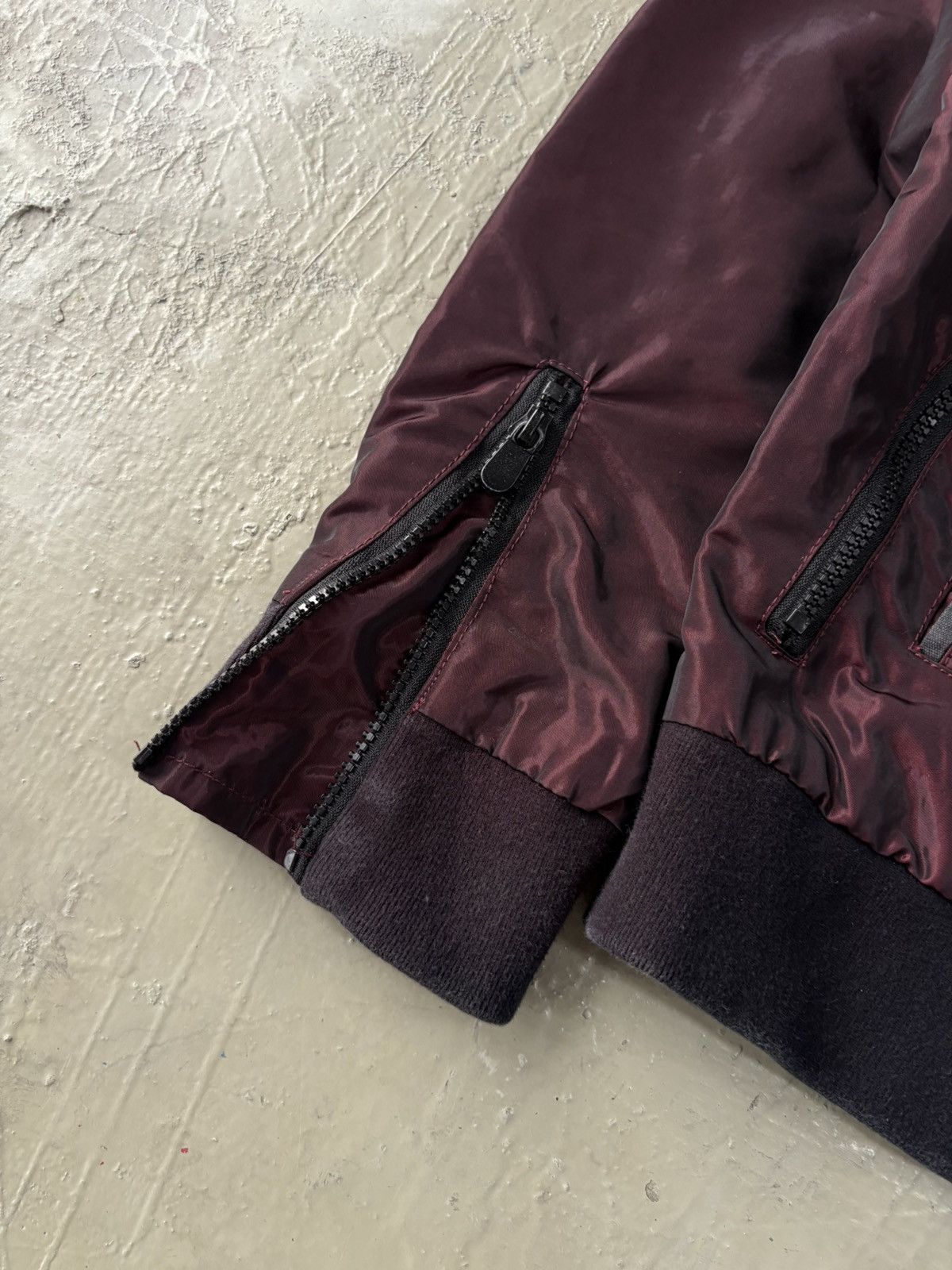 Le Grande Bleu (L.G.B.) Vintage Gordral Maroon Velvet Jacket Shiny Size US M / EU 48-50 / 2 - 3 Thumbnail