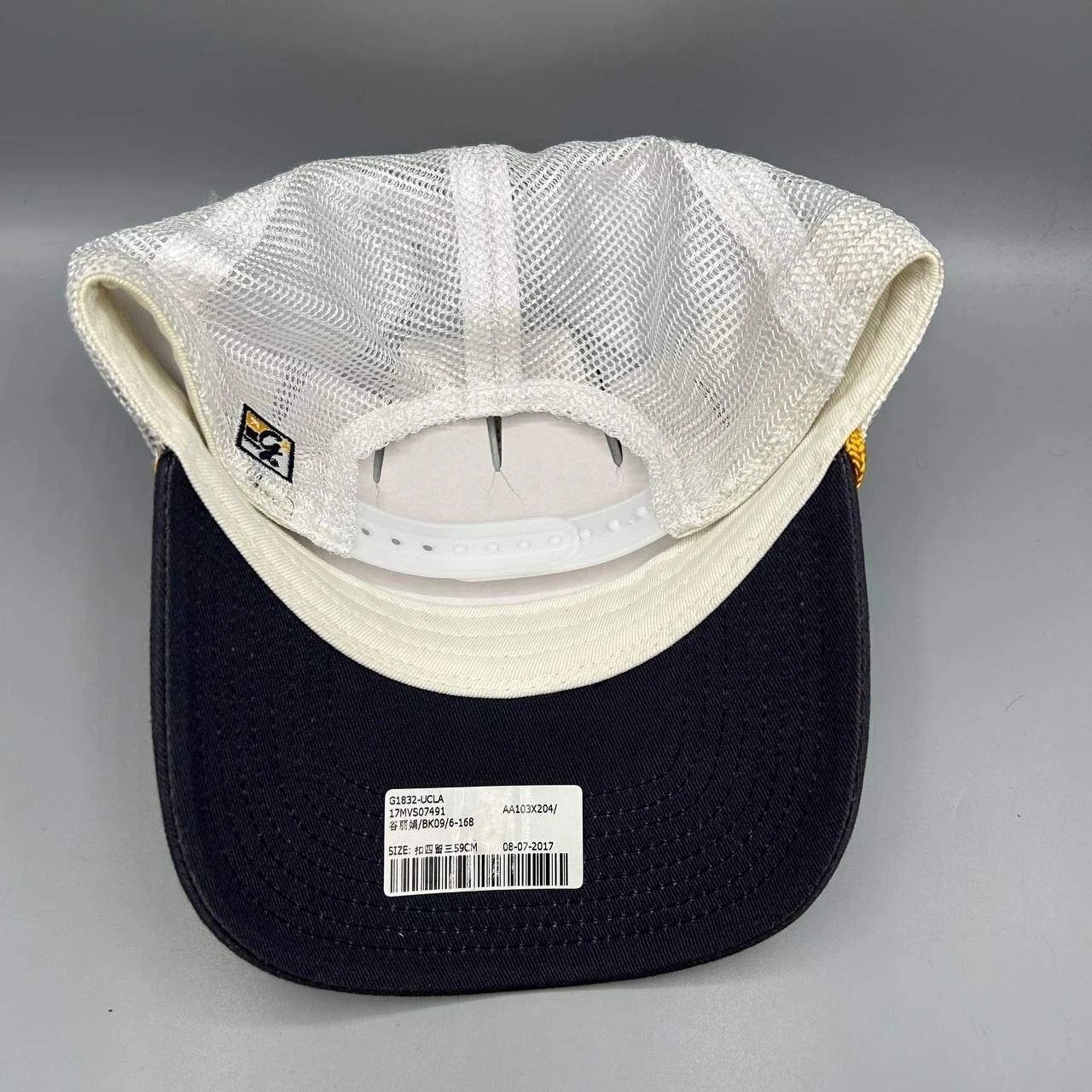 The Game Vintage UCLA Bruins Trucker Hat Men NCAA The Game Snap Back Size ONE SIZE - 6 Thumbnail