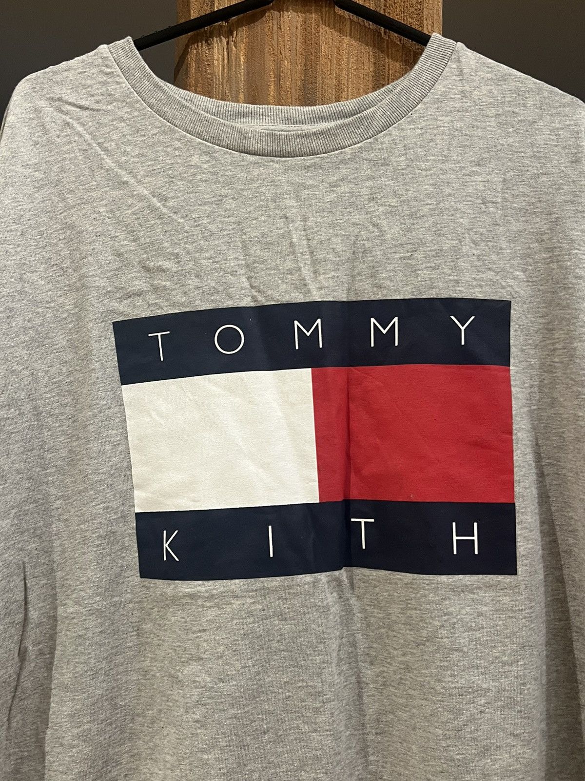 Kith × Tommy Hilfiger Tommy Classic logo mash up tee Size US XXL / EU 58 / 5 - 1 Thumbnail
