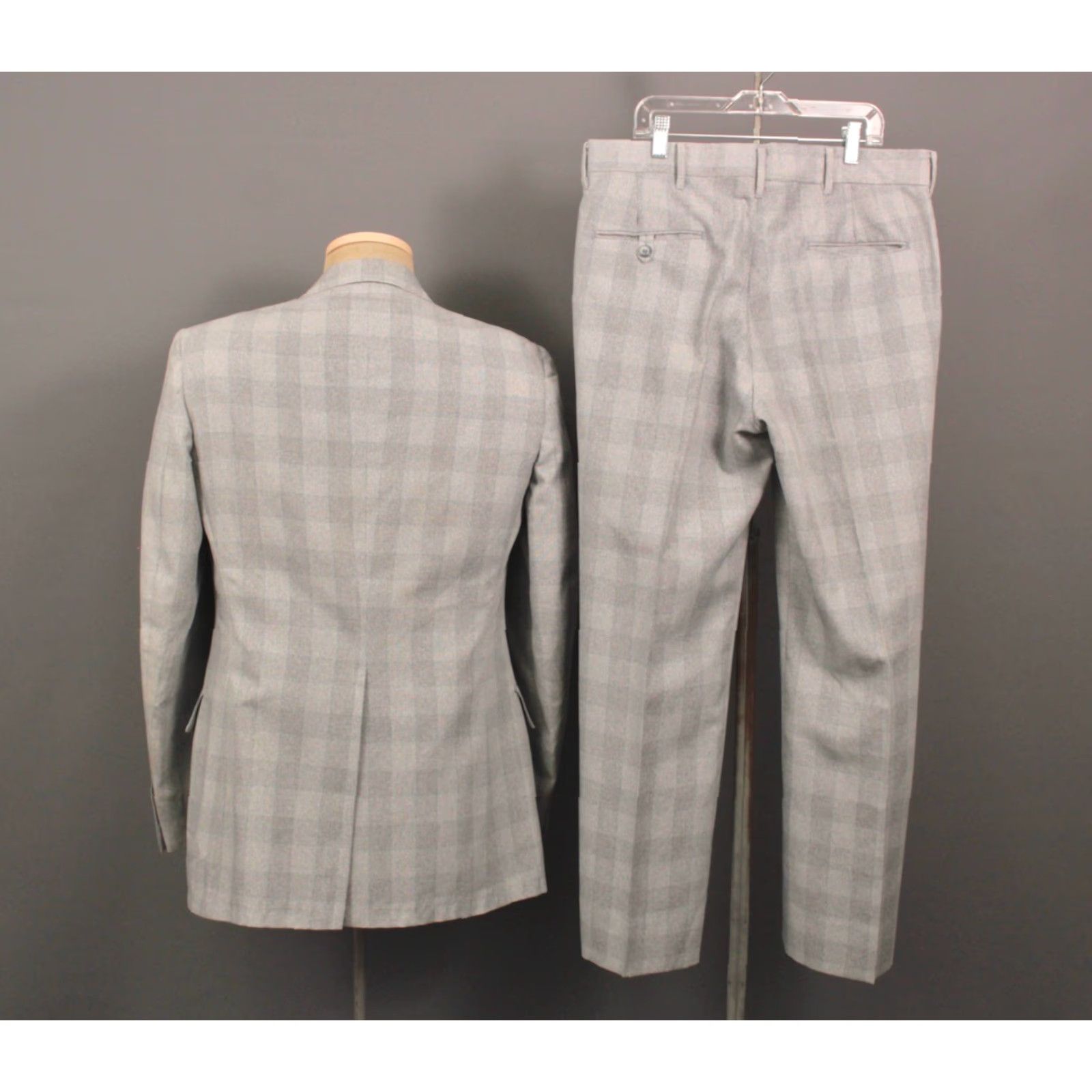 Vintage VINTAGE 70s Leisure Suit Mens Jacket Pants 3 PC Grey Polyester Plaid 1970s Disco Size M Size 40R - 2 Thumbnail