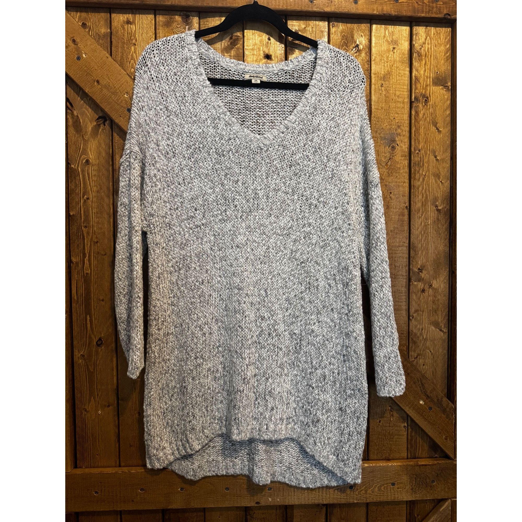 Lucky Brand Lucky Brand Gray Knit V-Neck Sweater 2X Viscose/Acrylic/Line Size XXL / US 16-18 / IT 52-54 - 1 Thumbnail