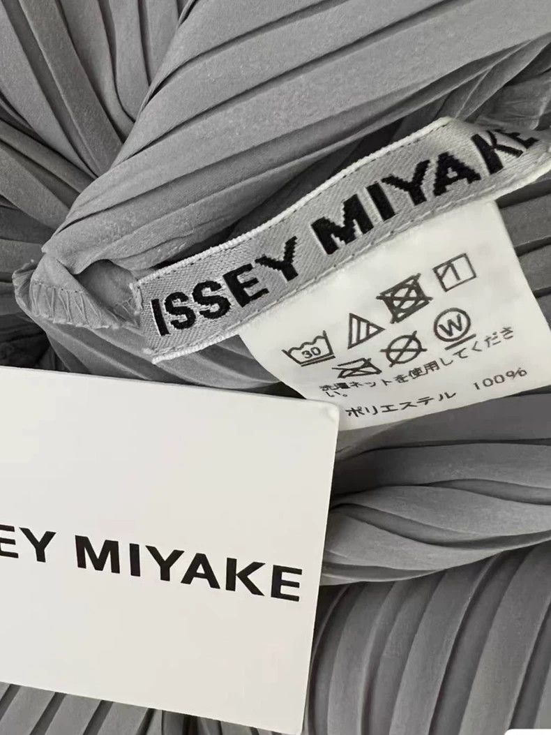 Issey Miyake Issey Miyake size:2 Grey twill sleeveless dress Size S / US 4 / IT 40 - 3 Thumbnail
