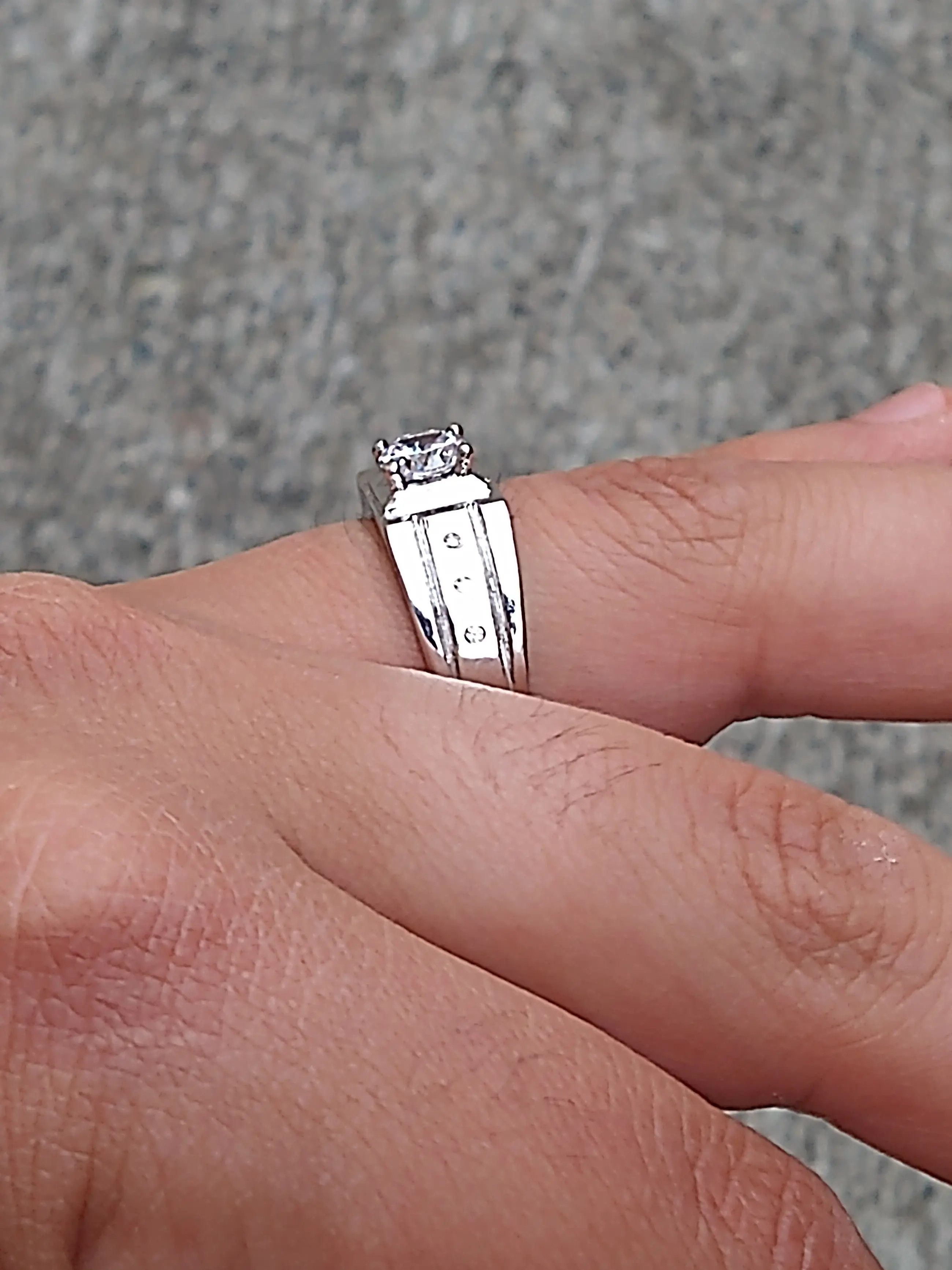 Sterling Silver Sterling Silver Ring Size 8.75 Clear CZ Round Band Size ONE SIZE - 14 Thumbnail