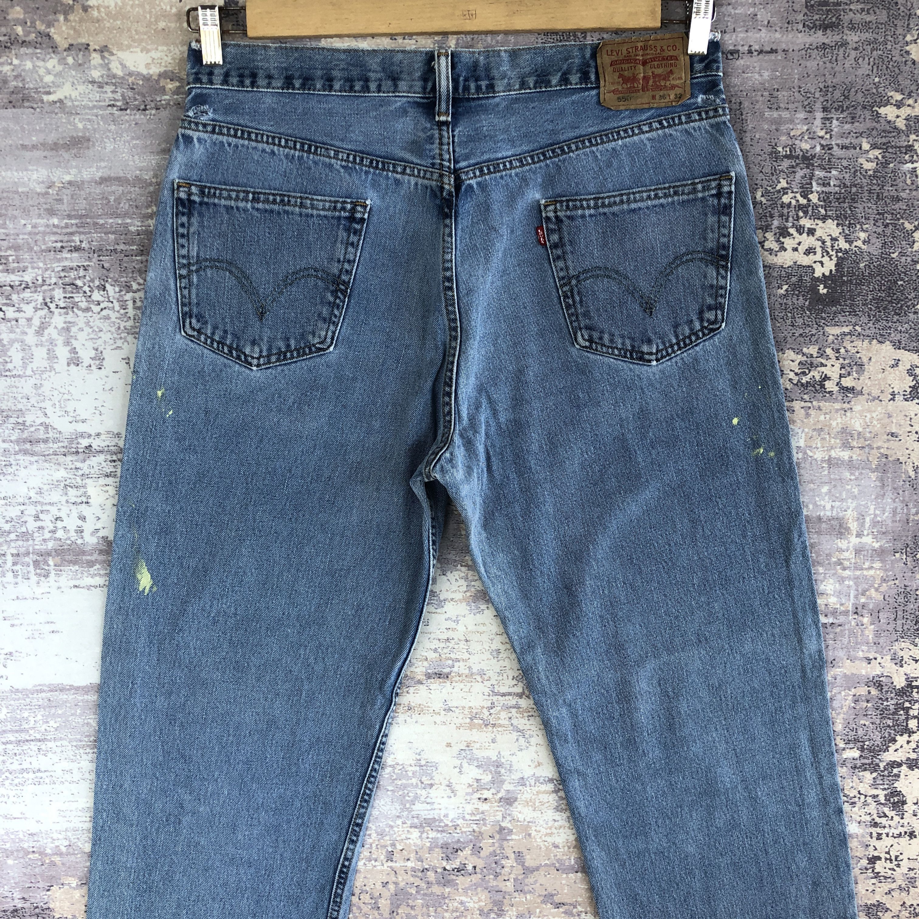 Levi's Vintage Painter Levis Faded Blue Jeans Levi's 550 Denim Size US 34 / EU 50 - 4 Thumbnail