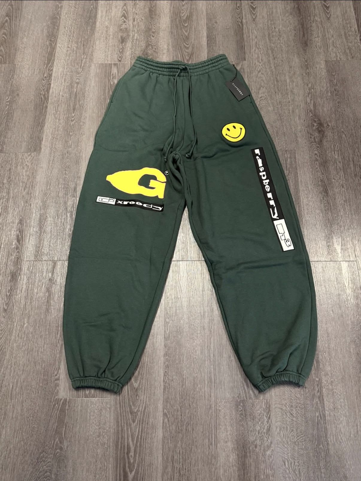 The GV Gallery Brand new Gv gallery x greedy unit sweatpants Size US 32 / EU 48 - 2 Thumbnail