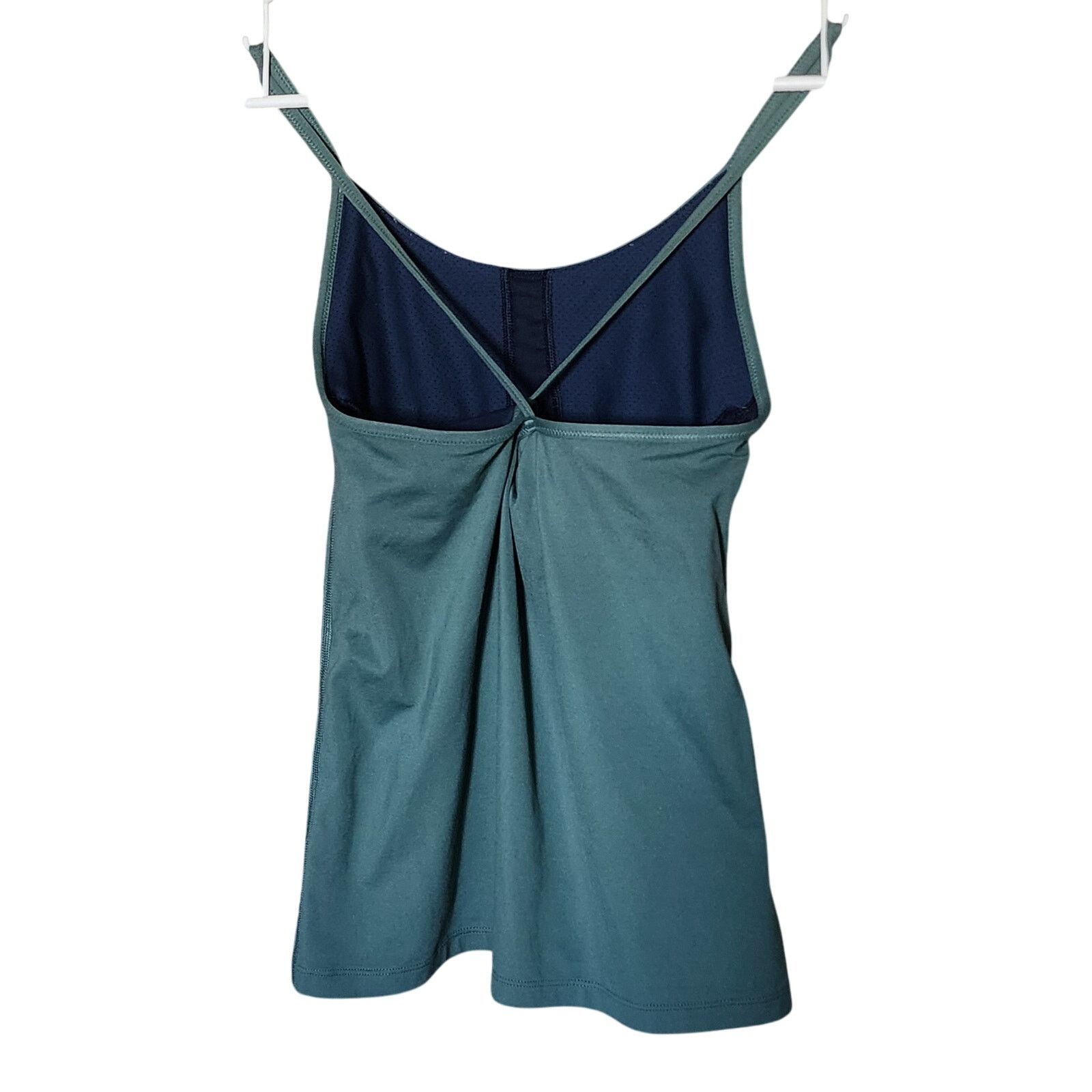 Patagonia Patagonia Tank Top Womens Medium Performance Gym Camisole Size S / US 4 / IT 40 - 2 Thumbnail