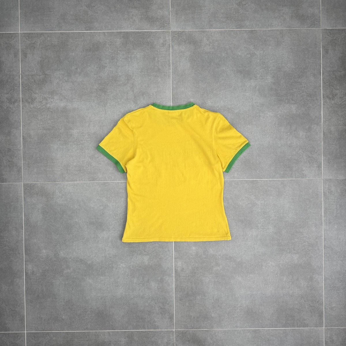 Nike Vintage Nike Brazil Brasil Women T-Shirt Size M Size M / US 6-8 / IT 42-44 - 14 Thumbnail