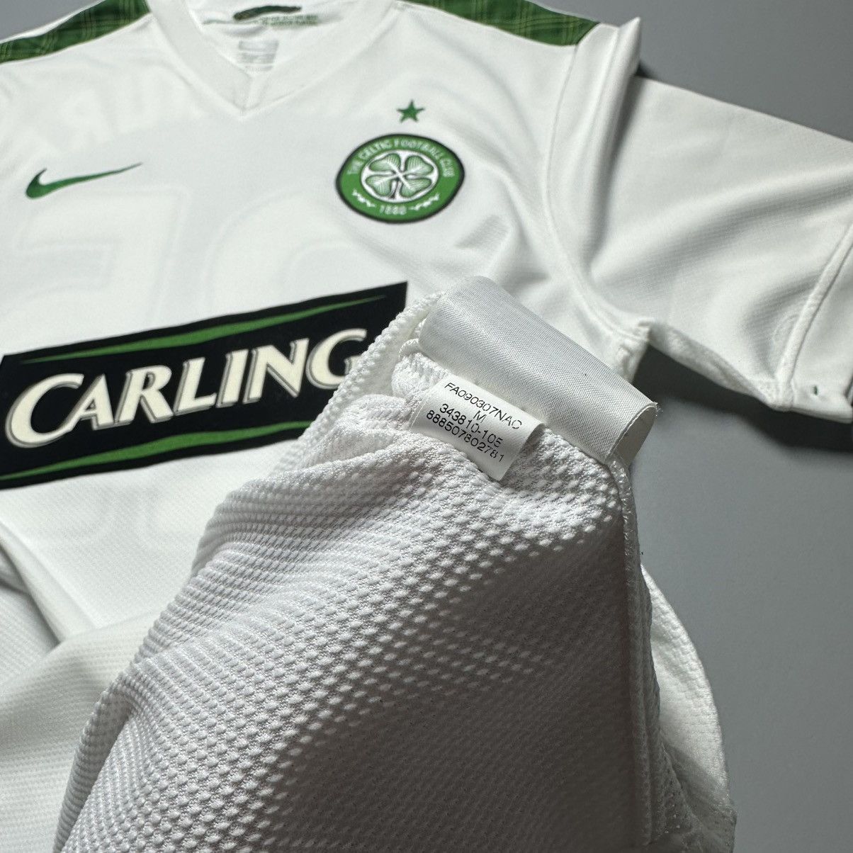 Nike CELTIC NIKE 2009/2010 FOOTBALL THIRD JERSEY #25 NAKAMURA Size US M / EU 48-50 / 2 - 13 Thumbnail
