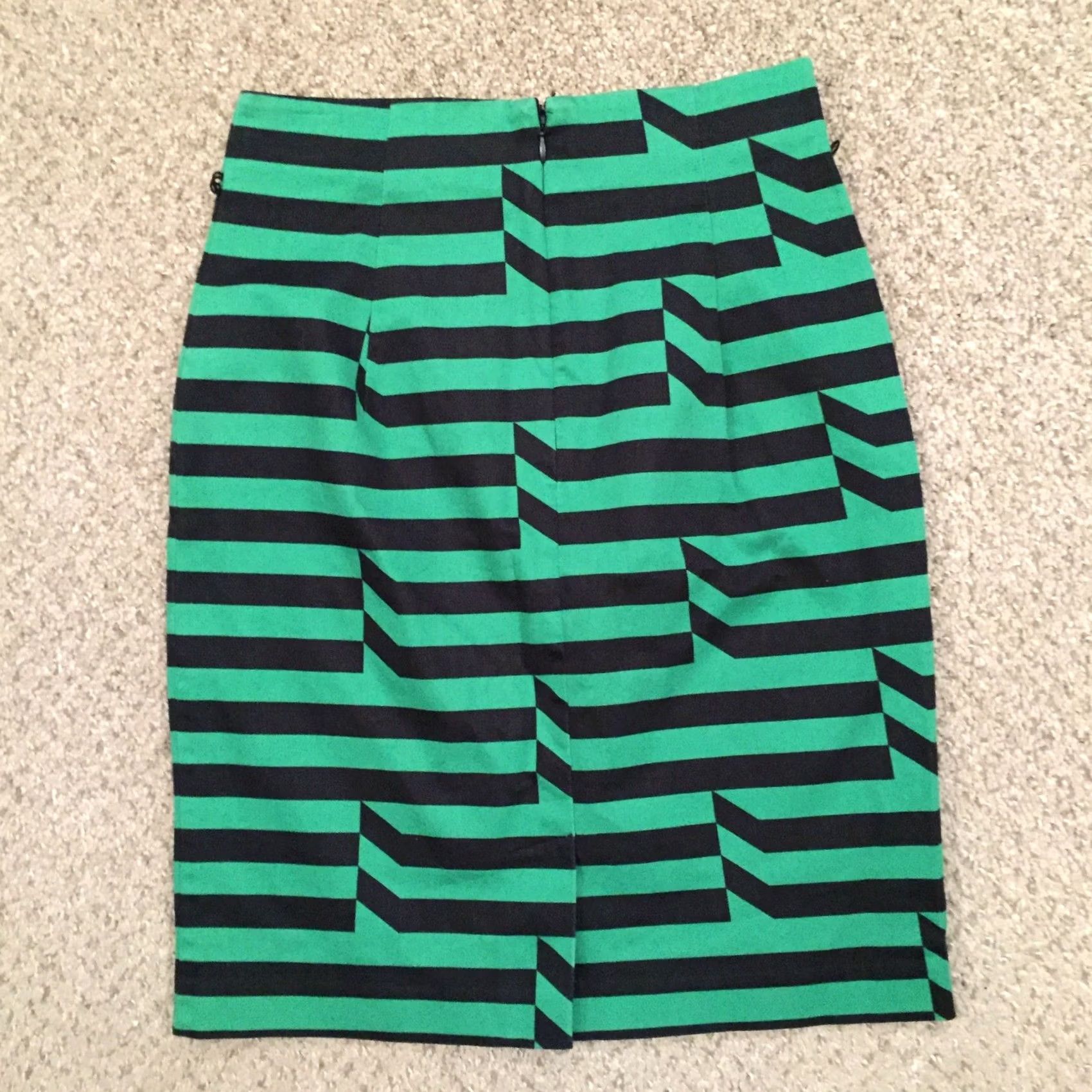 Worthington Worthington Skirt Size 4 Green Blue Striped Pencil Knee Length Slit Unlined Size 27" / US 4 / IT 40 - 3 Thumbnail
