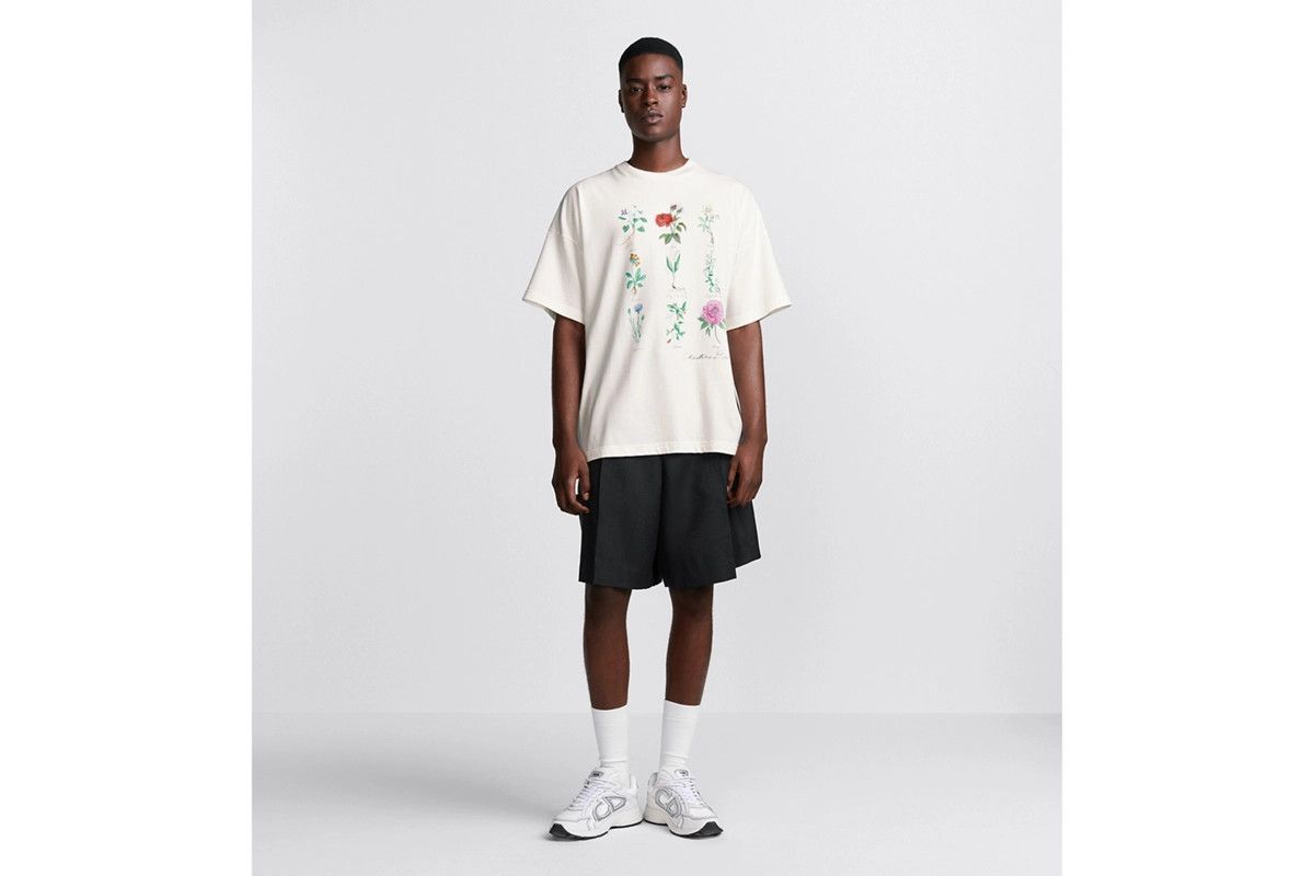 Dior o1bcso1str0226 T-Shirt in White Size US M / EU 48-50 / 2 - 5 Thumbnail