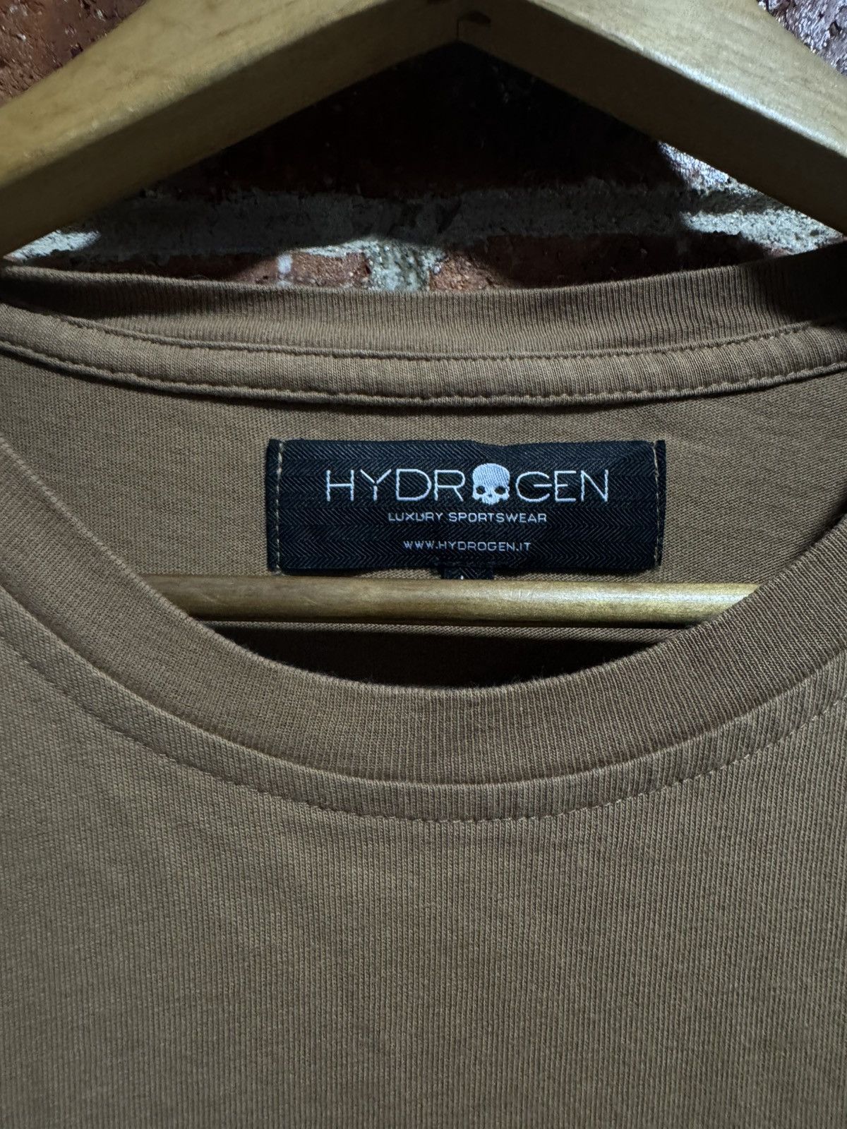 HYDROGEN × Vintage Vintage hydrogen Size US L / EU 52-54 / 3 - 3 Thumbnail