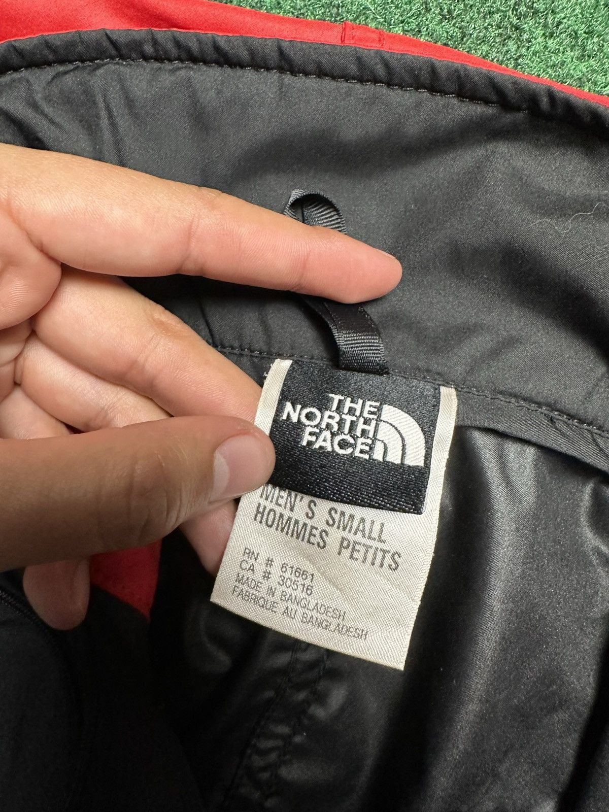 The North Face North Face Rain Jacket Size US L / EU 52-54 / 3 - 4 Thumbnail