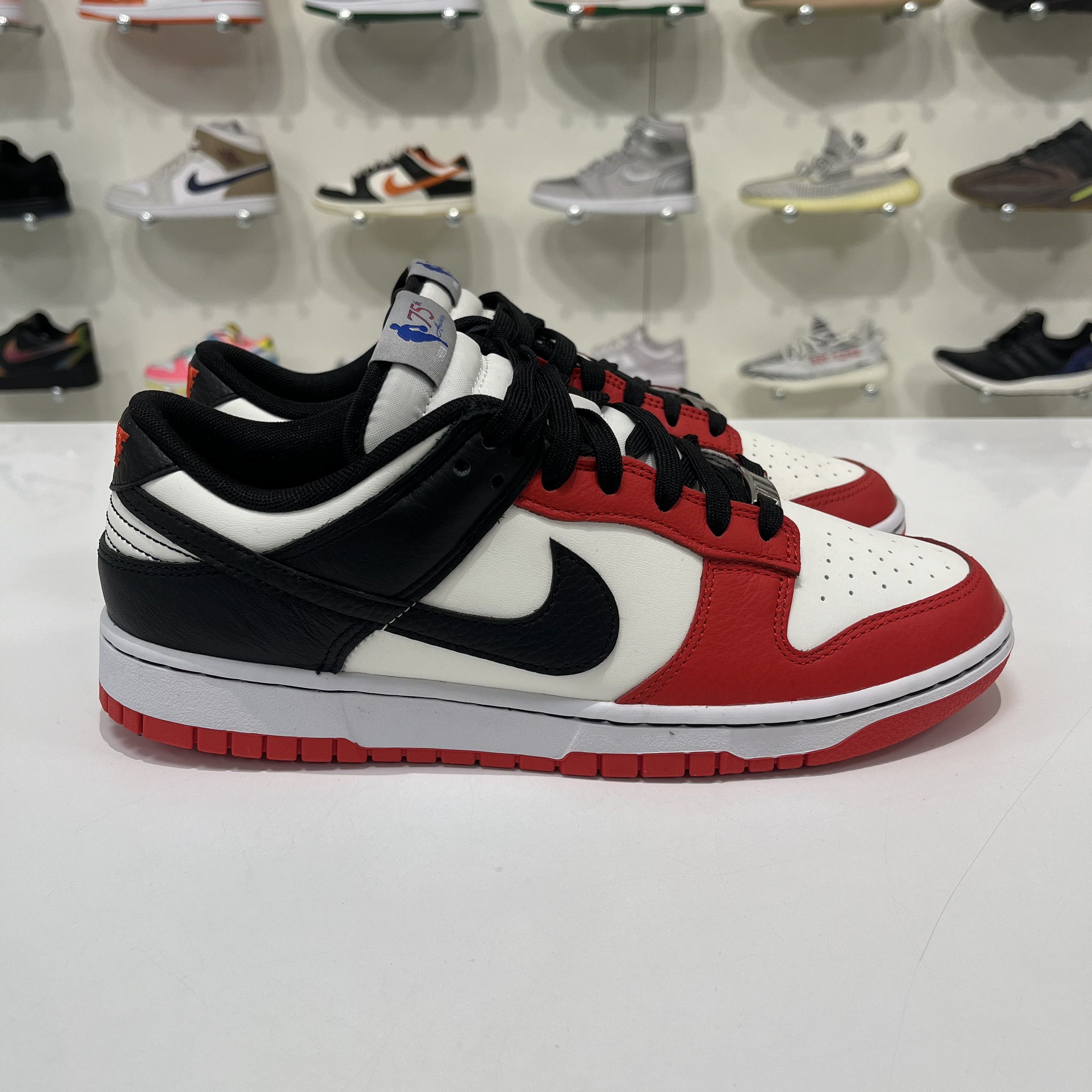 Nike Nike Dunk Low EMB NBA 75th Anniversary Chicago Size US 9 / EU 42 - 4 Thumbnail