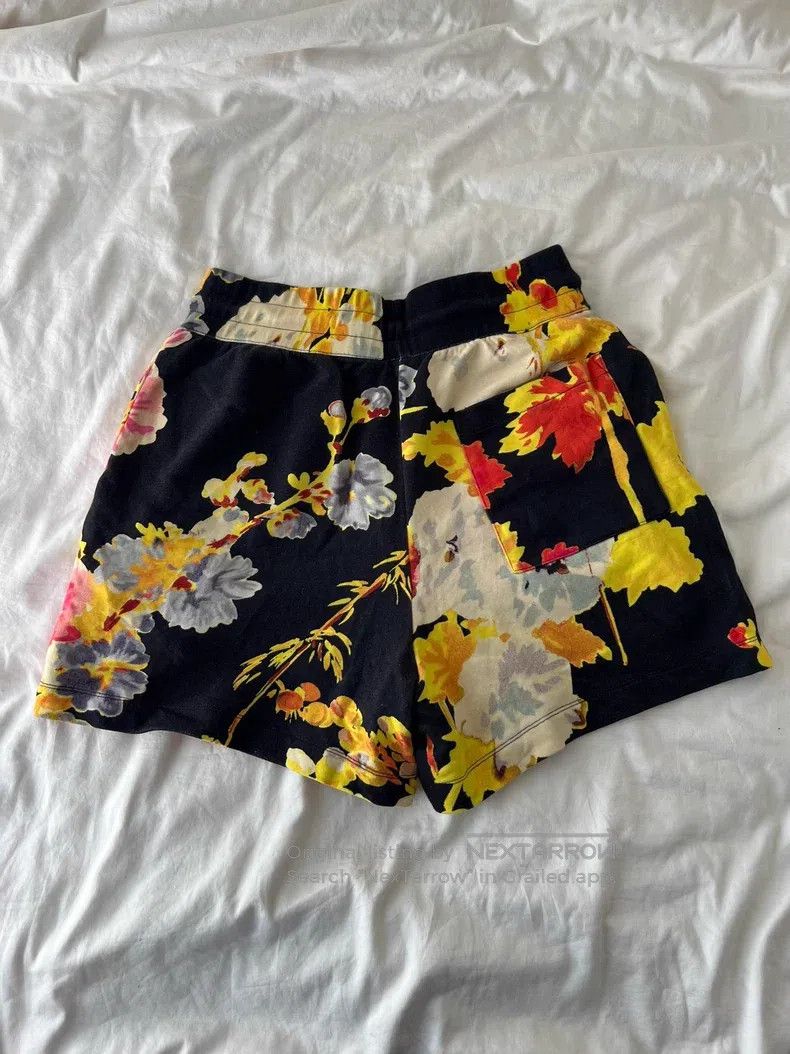 Dries Van Noten Dries Van Noten Black Floral Shorts Size 25" / US 0 / IT 36 - 2 Thumbnail