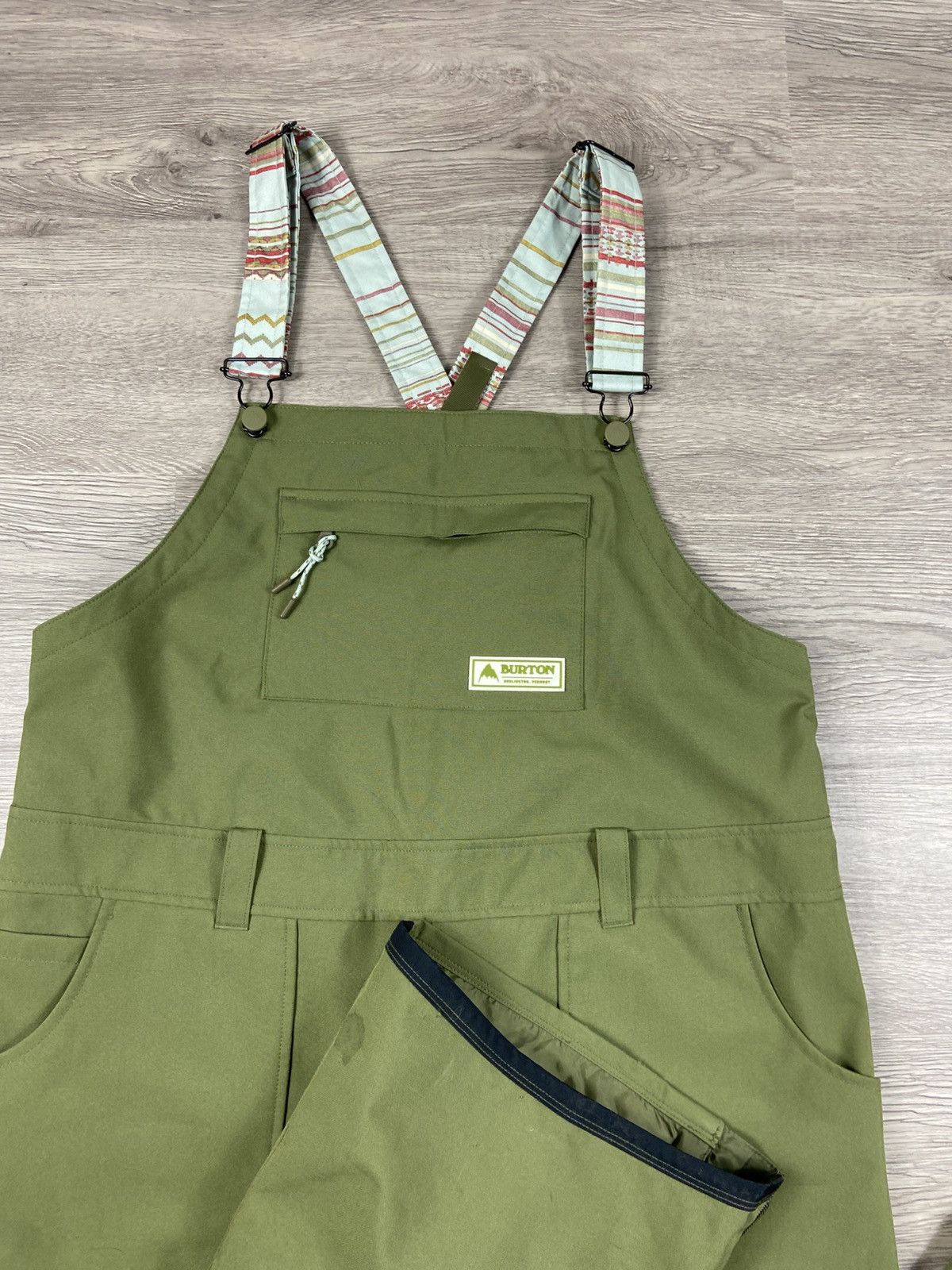 Burton Women's Burton Avalon 2L Stretch Bib Pants * extra large Size 34" / US 12 / IT 48 - 2 Thumbnail