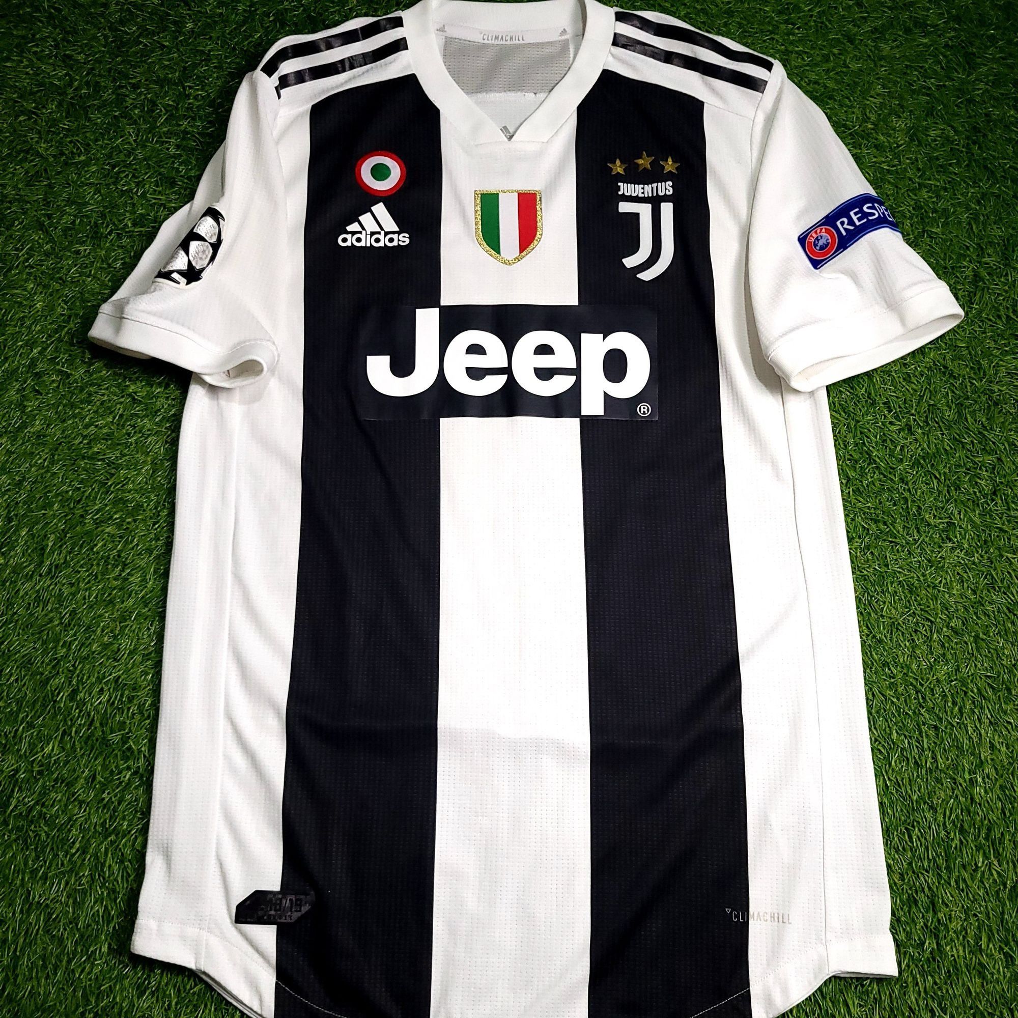 Adidas Ronaldo Juventus 2018 2019 DEBUT PLAYER ISSUE Soccer Jersey Size US M / EU 48-50 / 2 - 2 Thumbnail