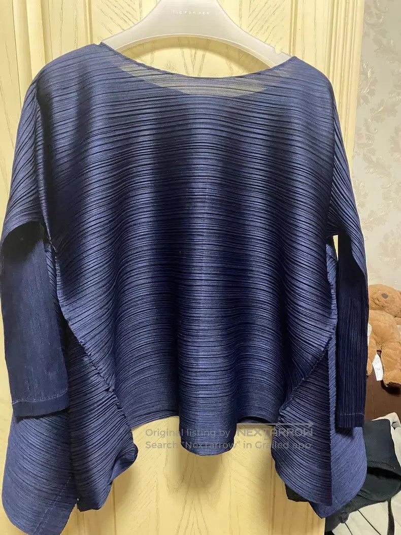 Issey Miyake Issey Miyake Royal blue colorful horizontal stripe top Size L / US 10 / IT 46 - 1 Thumbnail