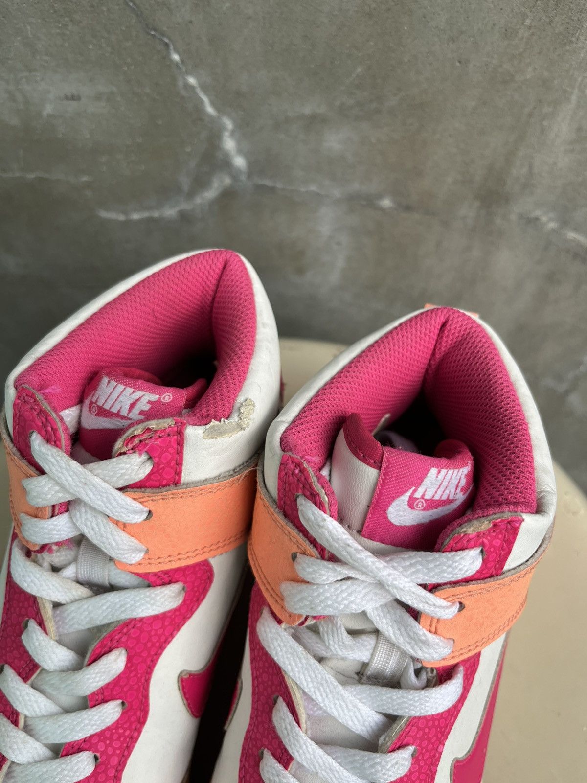 Nike Dunk Hi SB 2013 Atomic Pink Size US 6 / IT 36 - 8 Thumbnail