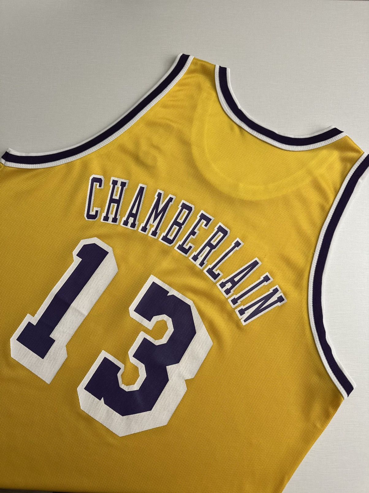 Champion × NBA × Vintage 90s Lakers Wilt Chamberlain Gold NBA Logo Champion Jersey Size US XL / EU 56 / 4 - 10 Thumbnail