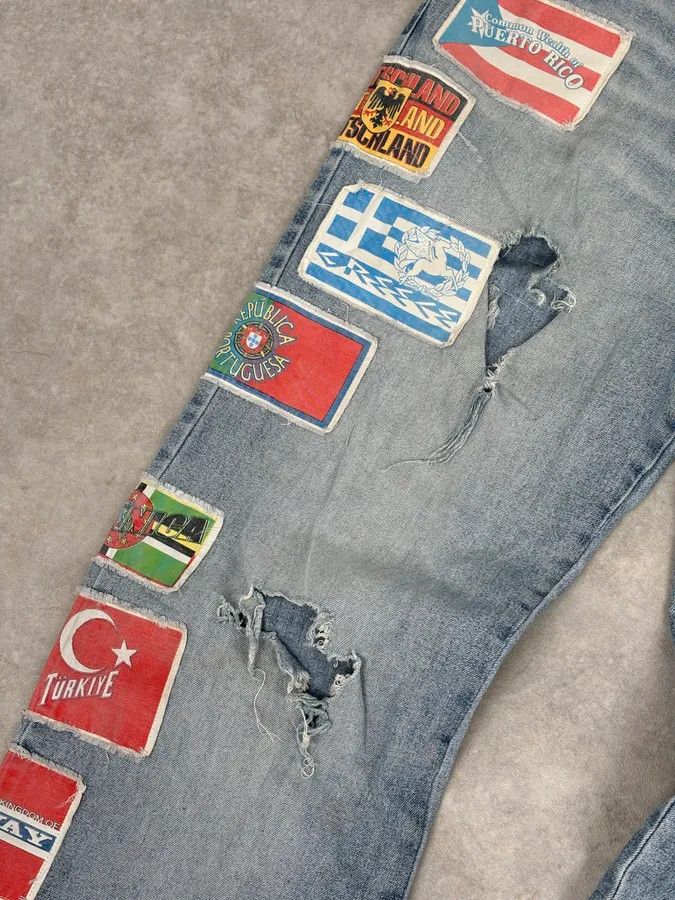 Dolce & Gabbana AW2004 Dolce & Gabbana Light Blue Distressed Patch Flag Denim Jeans Size US 32 / EU 48 - 10 Thumbnail