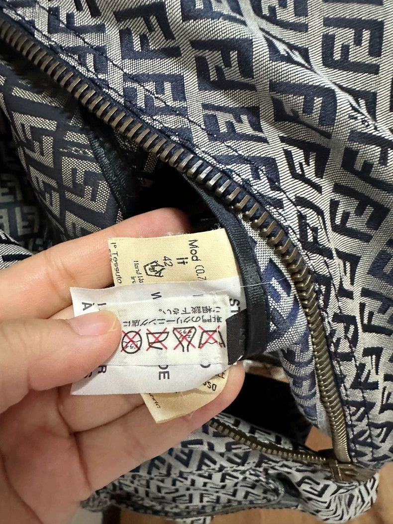 Fendi FENDI Denim jacket, one zipper missing a pendant Size US XS / EU 42 / 0 - 3 Thumbnail
