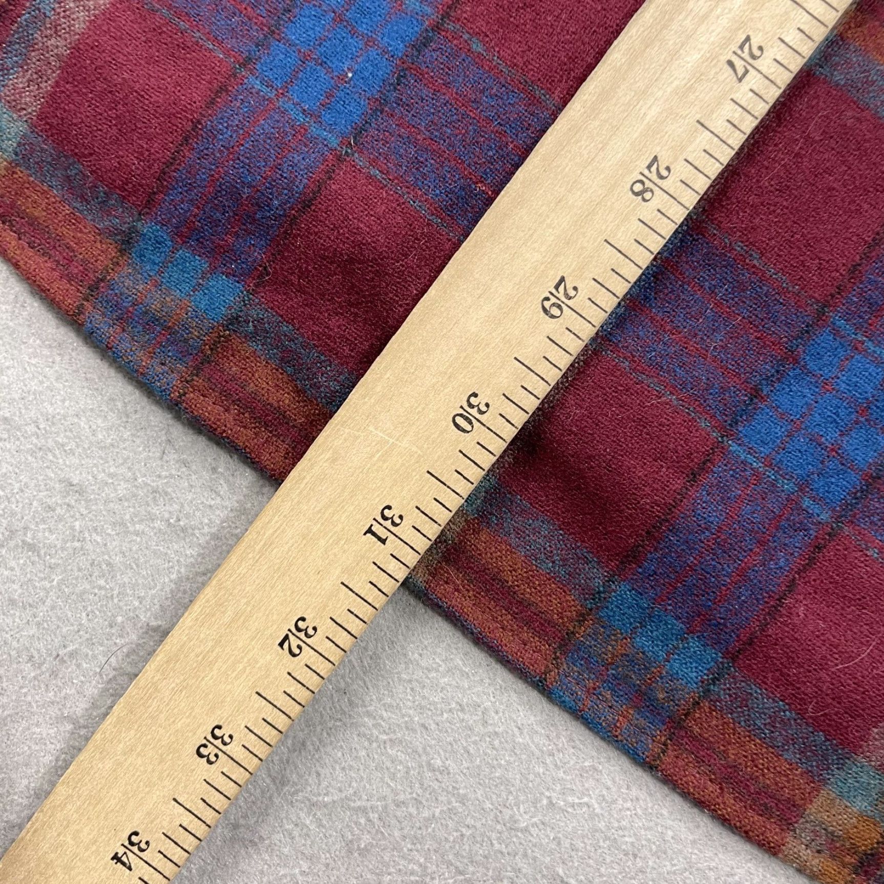 Pendleton VINTAGE Pendleton Shirt Mens M Red Plaid Wool Flannel Button-Up 70s USA 100% Virgin Wool Pockets Long Sleeve Button-Up Mens Size US M / EU 48-50 / 2 - 8 Thumbnail