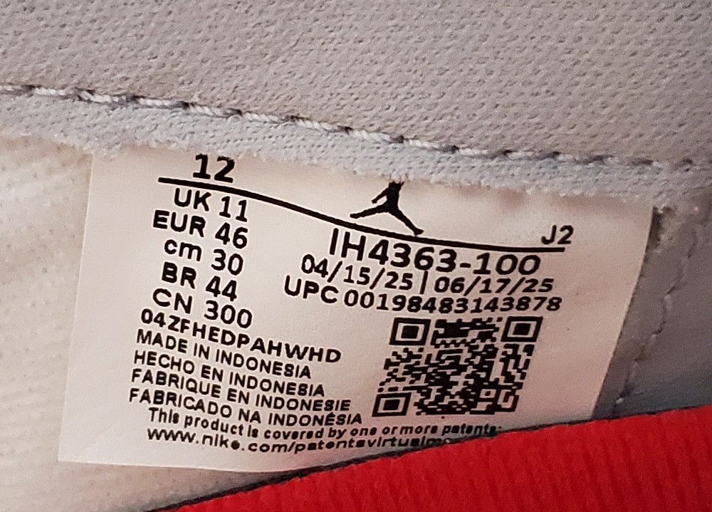 Jordan Brand Nike Air Jordan 1 High OG Size US 12 / EU 45 - 8 Thumbnail
