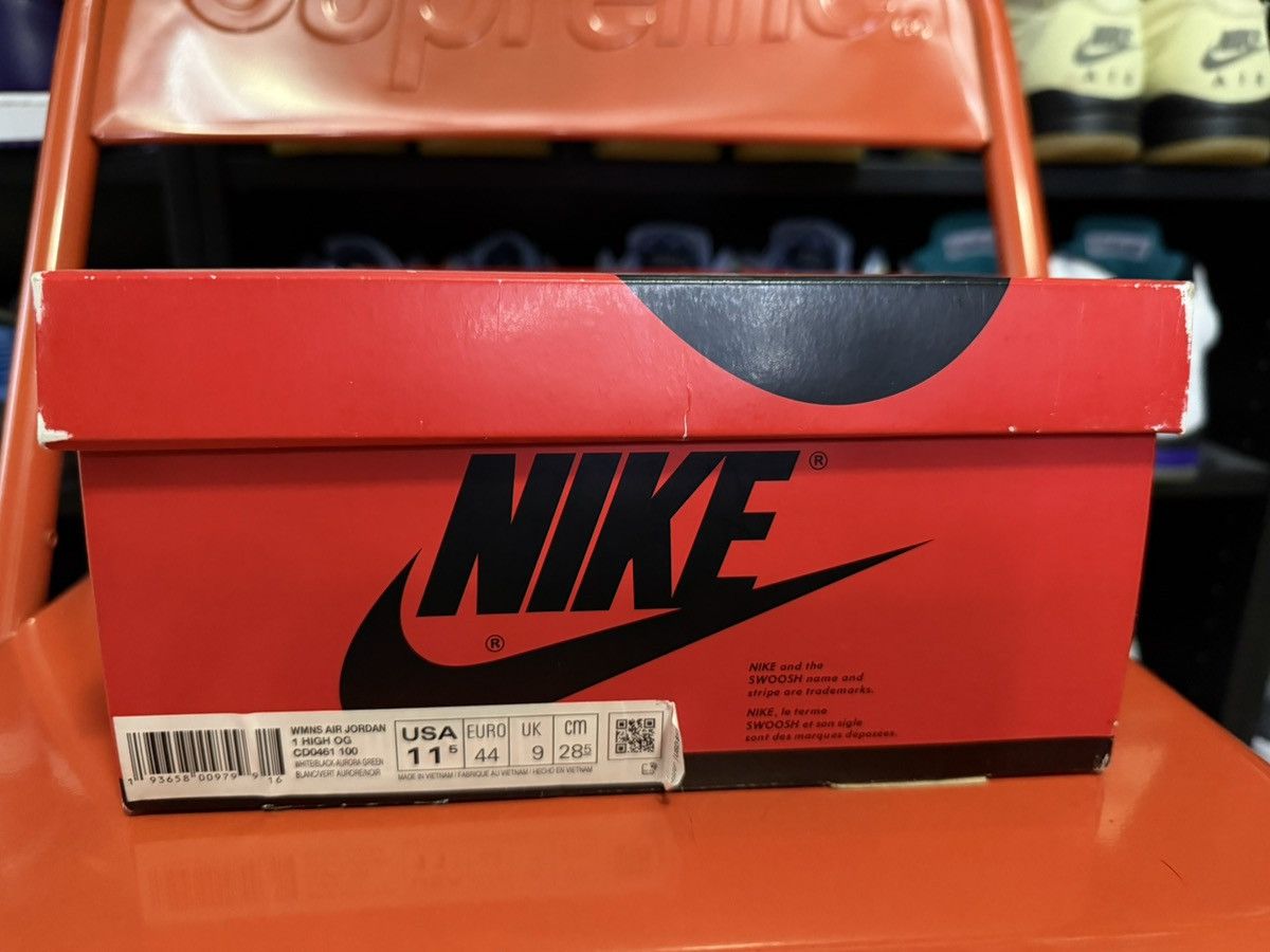 Jordan Brand Wmns Air Jordan 1 Retro High OG ‘Tie-Dye’ Size US 11.5 / EU 44-45 - 8 Thumbnail
