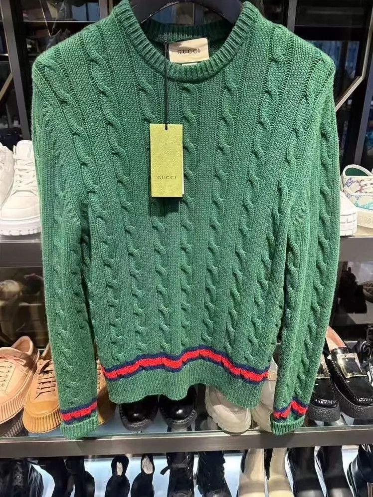 Gucci Gucci Cashmere sweater 2502-Nextarrow Size US XS / EU 42 / 0 - 1 Thumbnail